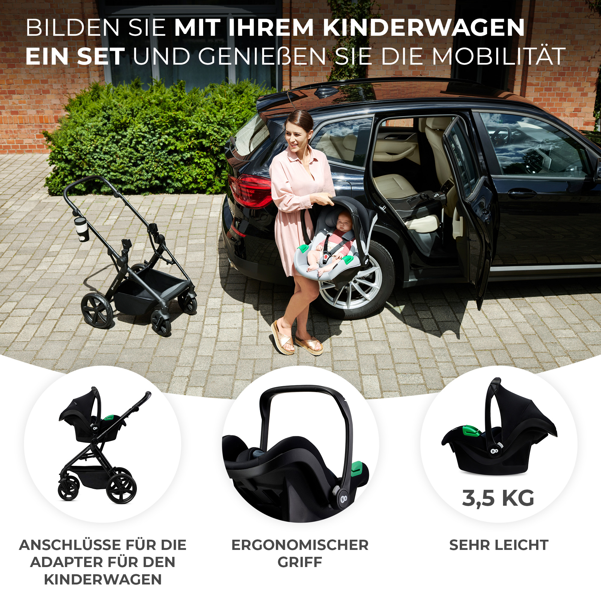 Frau mit Baby im Kindersitz neben Auto und Kinderwagen.