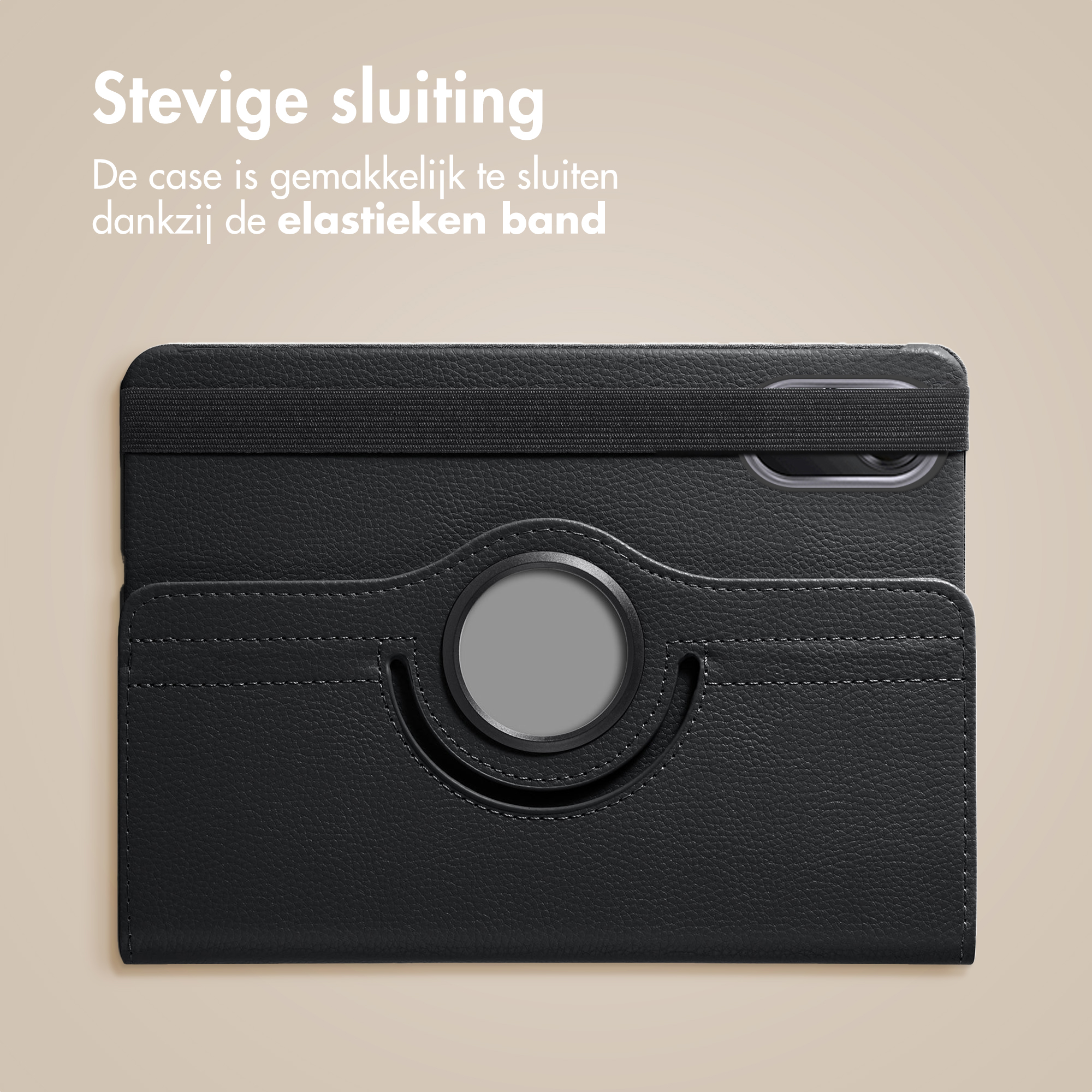 Étui noir en cuir avec sangle élastique et bouton pivotant.