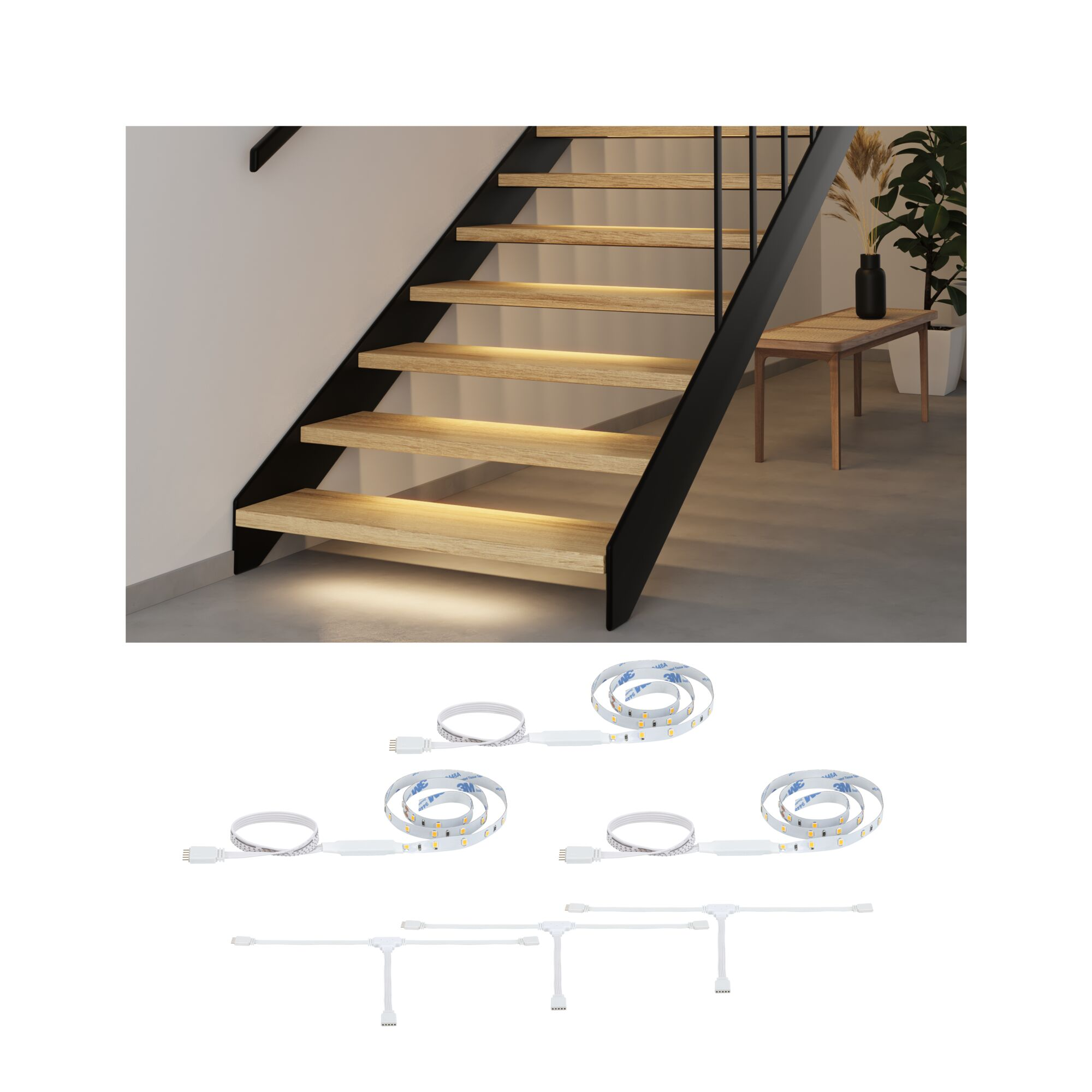 Drewniane schody z oświetleniem LED, czarną balustradą i akcesoriami taśmy LED poniżej.