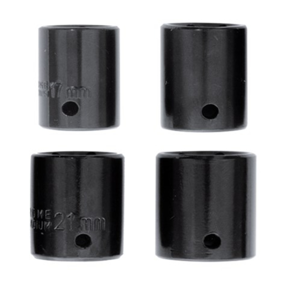 Cztery czarne nasadki klucza nasadowego na białym tle.