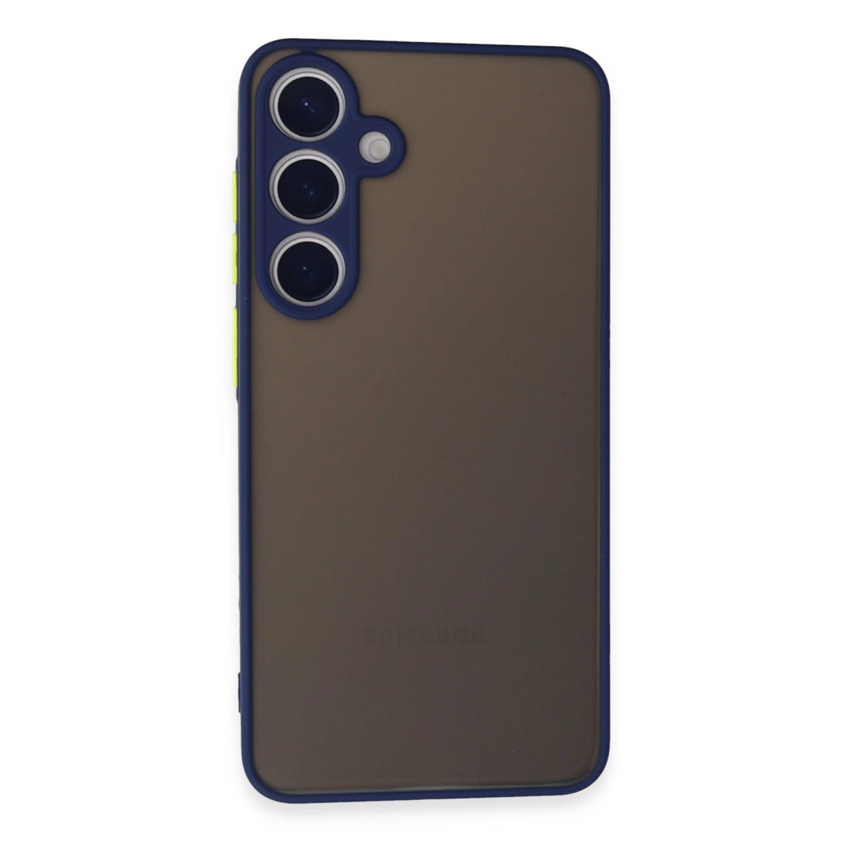 Mavi kenarlı, üç kamera lensli koyu renk telefon kılıfı.