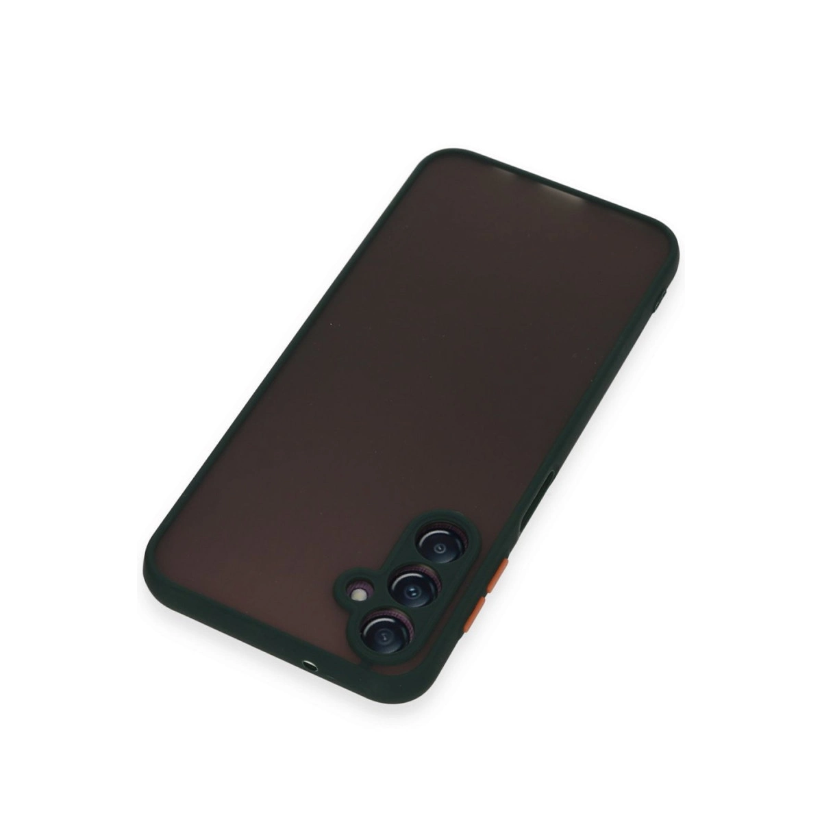 Beyaz arka plan üzerinde üç kamera lensli koyu kahverengi telefon kılıfı.