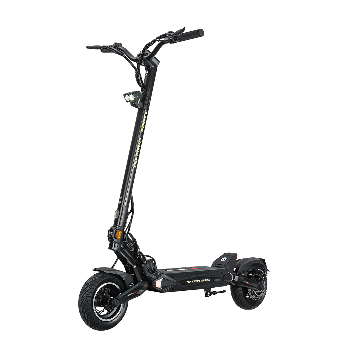 Czarny skuter elektryczny z podwójnymi reflektorami i szerokimi oponami.