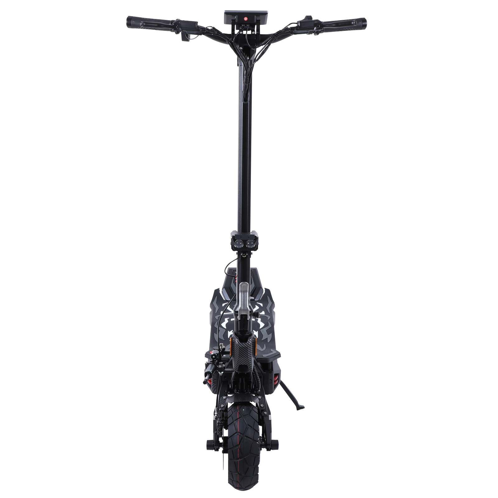 Czarny skuter elektryczny z kamuflażem na podestie i szerokimi oponami.