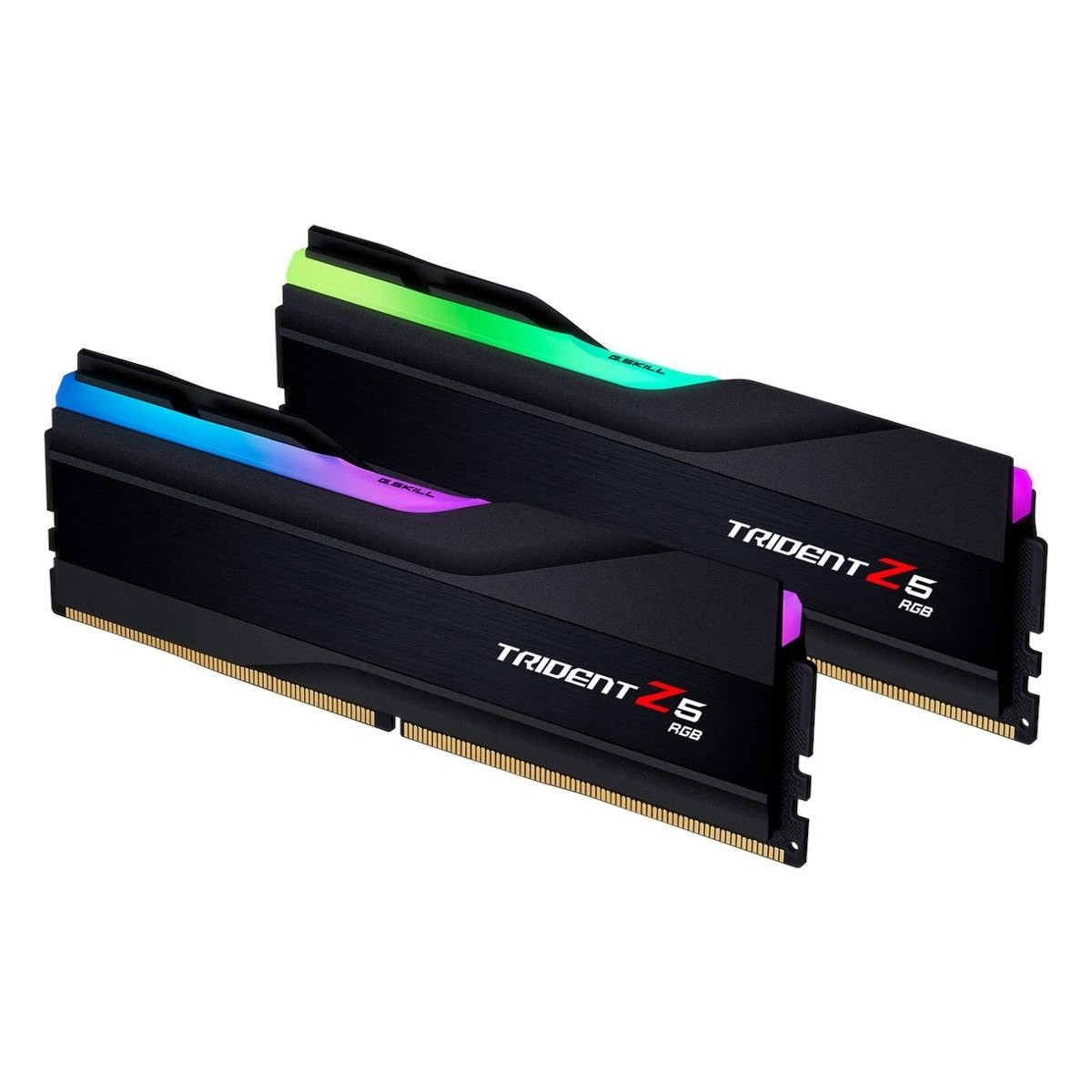 Mavi, yeşil ve mor RGB aydınlatmalı iki siyah RAM modülü.