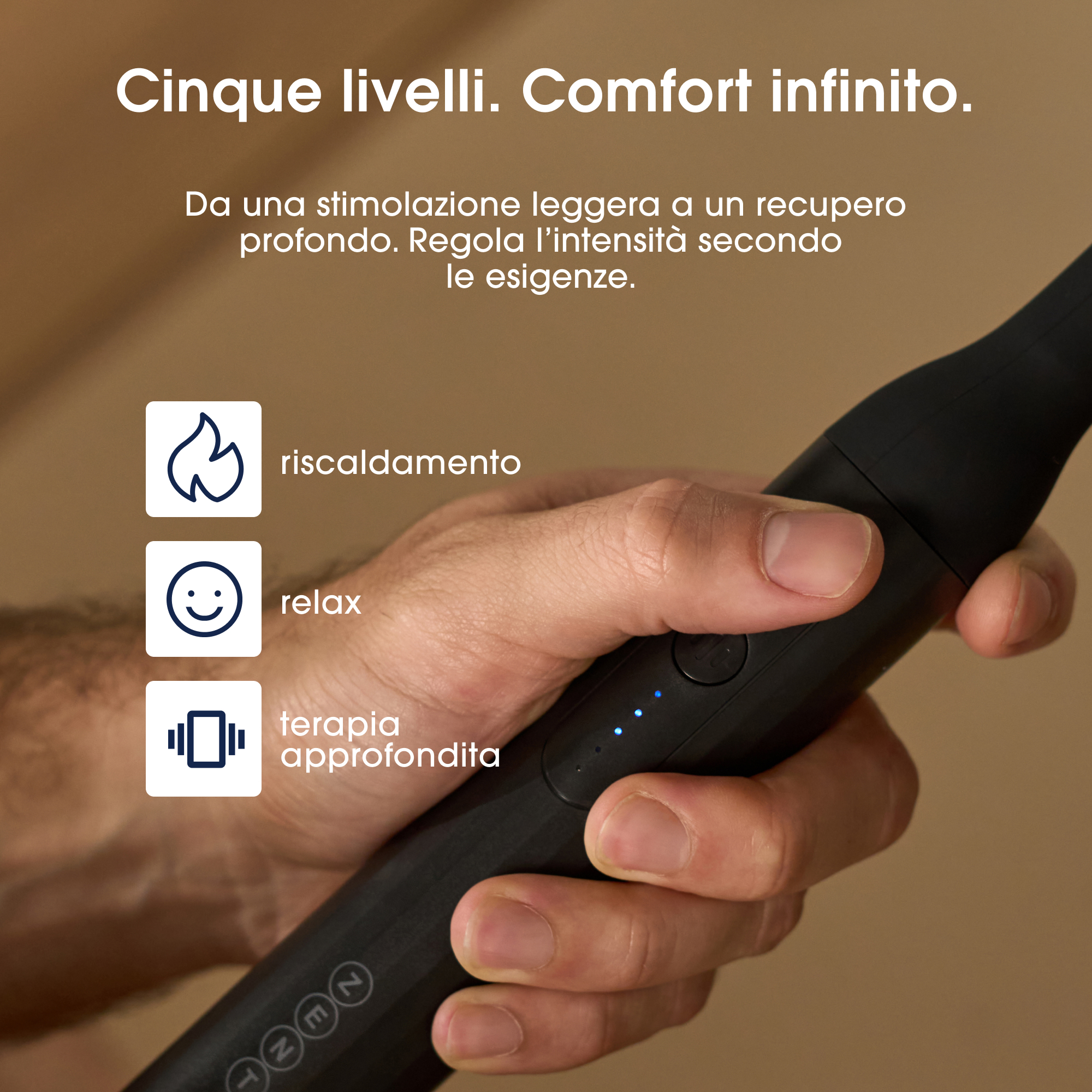Dłoń trzyma czarny masażer z ikonami ogrzewania, relaksu, terapii głębokiej.