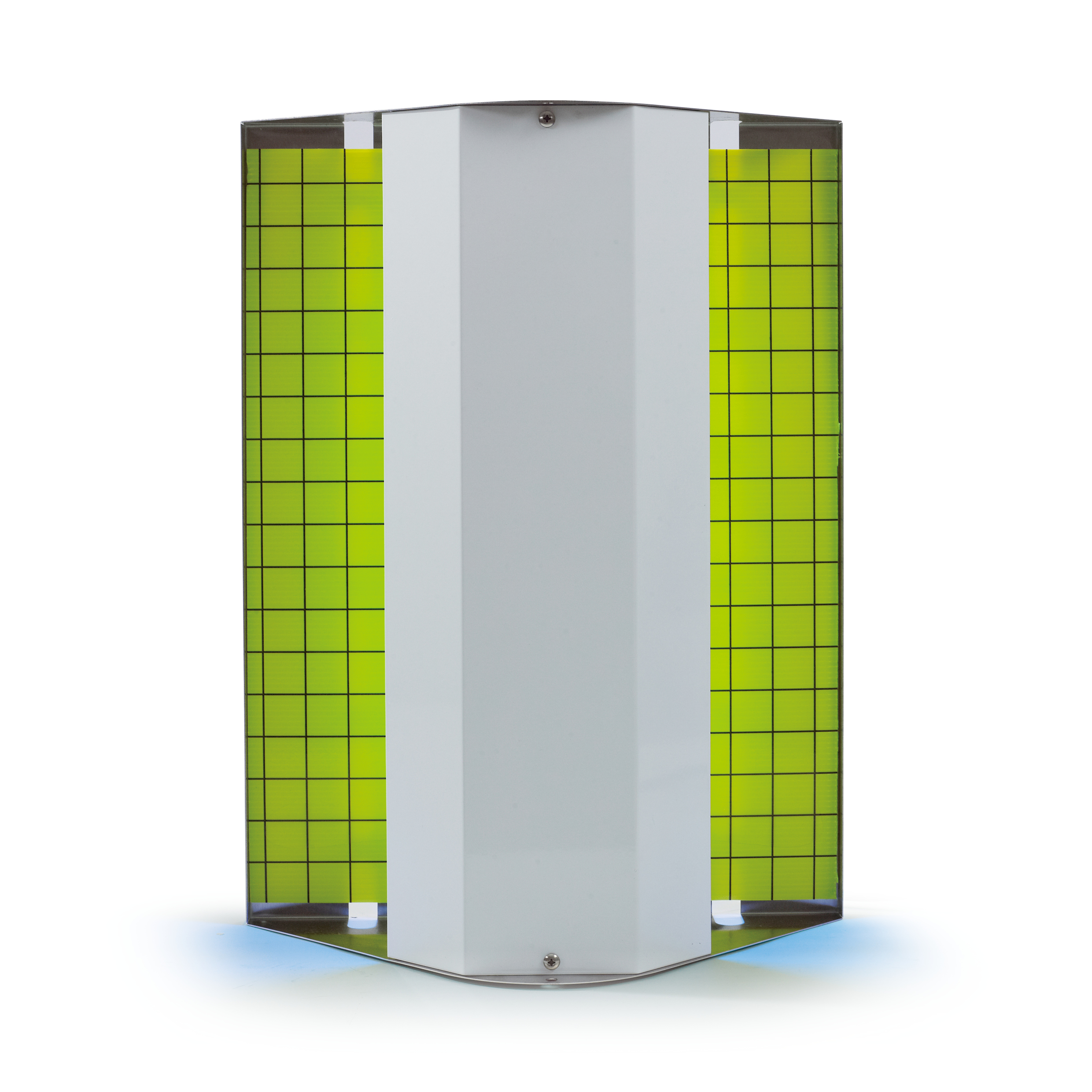 Een prismatisch object met witte en neon-groene zijden, op witte achtergrond.