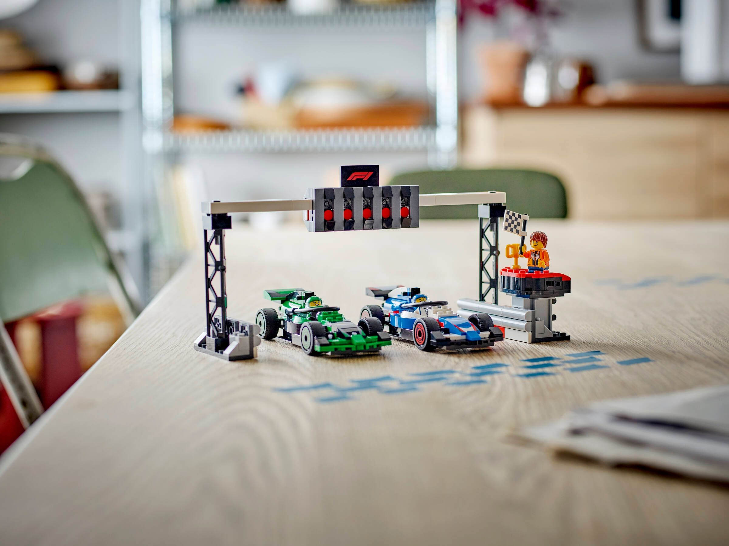 LEGO City VCARB ve Sauber Yarış Arabalı F1 Gridi 60474 Fiyat