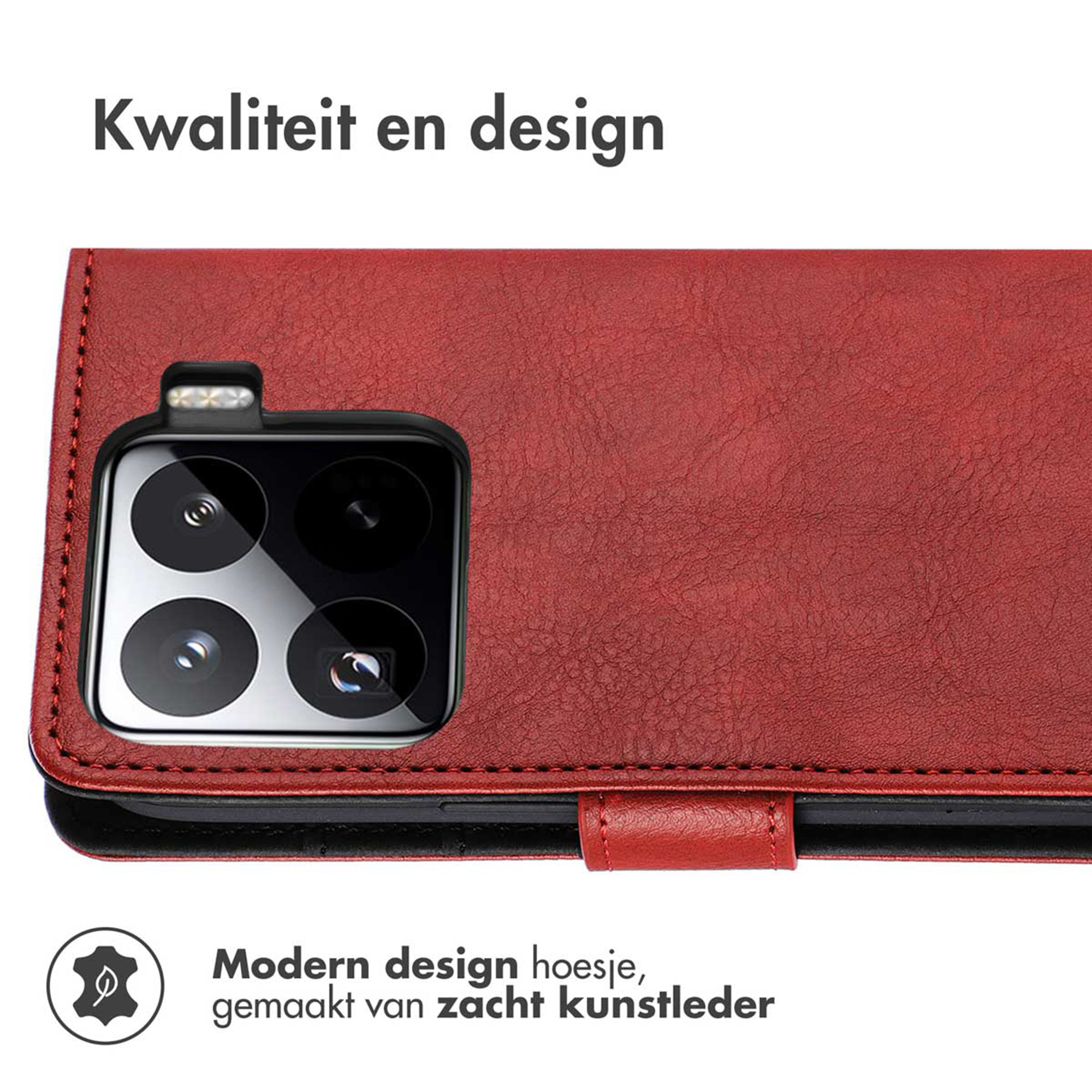 Étui en cuir rouge avec objectif quadruple et flash.
