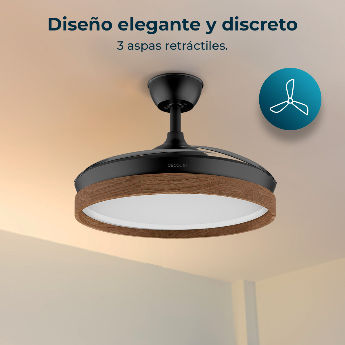 Ventilador de techo negro con borde de madera, aspas retráctiles y luz.