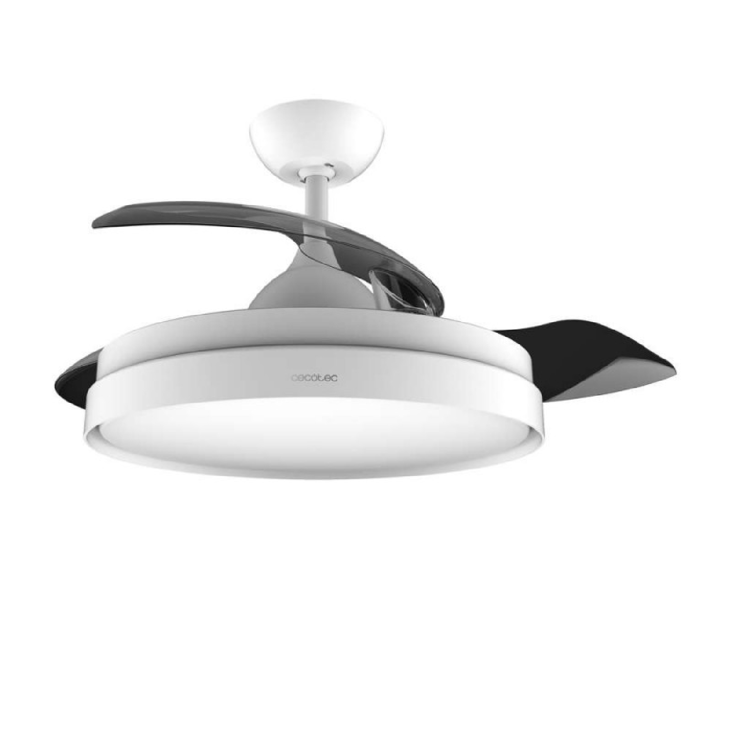 Un ventilatore da soffitto moderno con luci e pale scure.