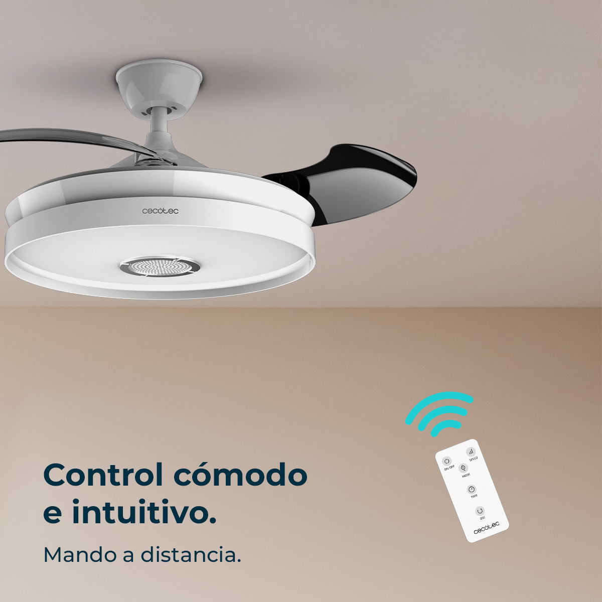 Ventilatore da soffitto con luce e telecomando su sfondo neutro.