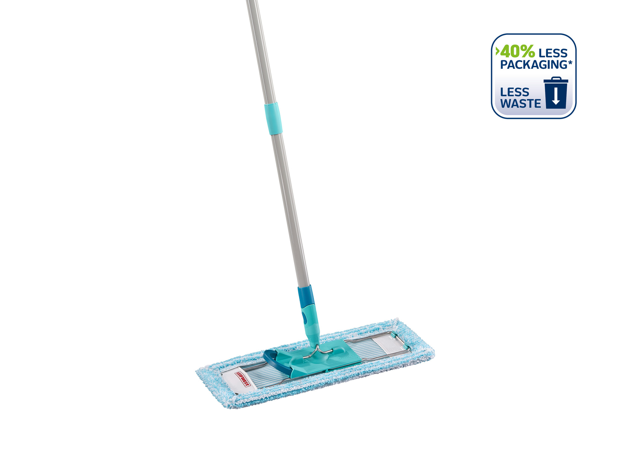 Ein blauer Wischmopp mit silbernem Stiel und einem grünen Gelenk.