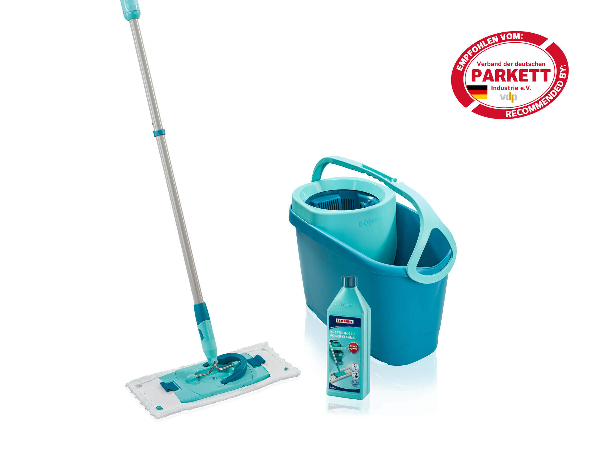 Türkisblauer Eimer mit Schleudersieb, Mop und Reinigungsmittelflasche.