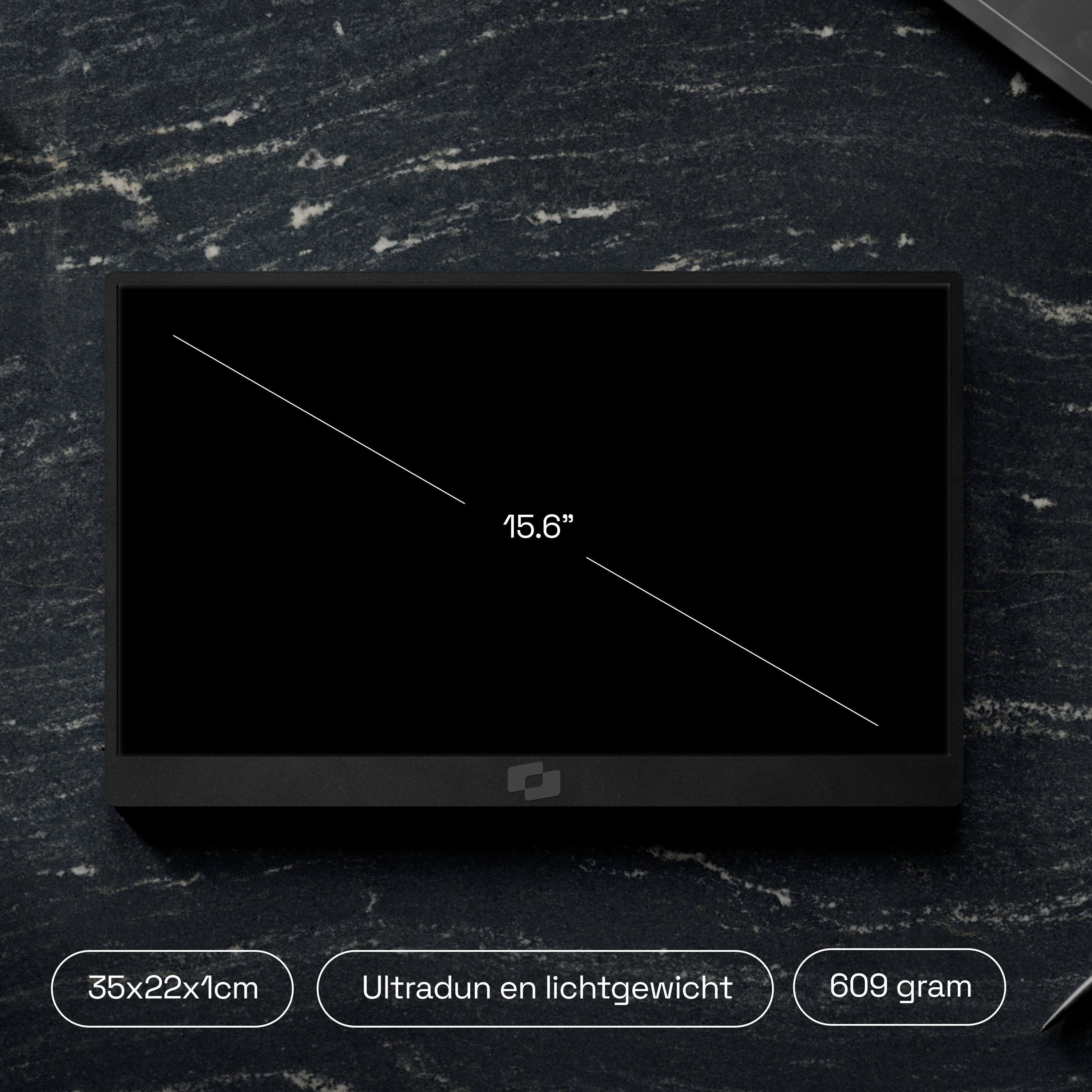 Zwarte 15,6 inch monitor op donkere steen, 35x22x1cm, 609g.