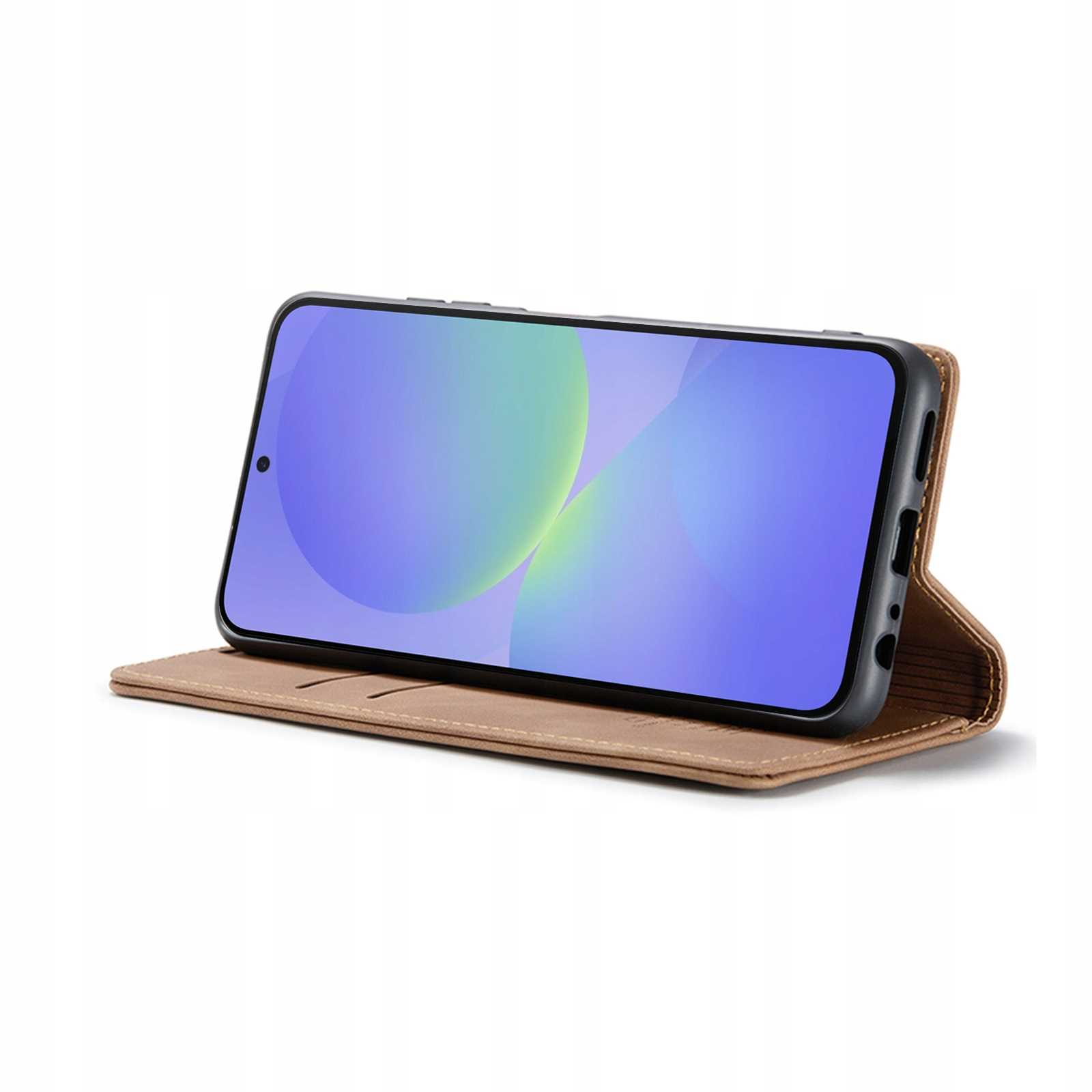 Brązowe etui na telefon z klapką i smartfonem w środku.