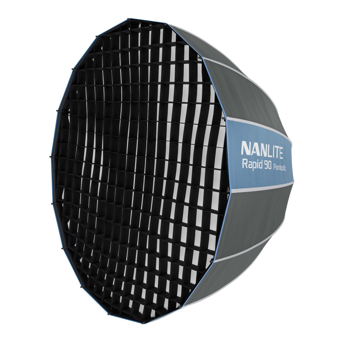 Un softbox parabolique Nanlite Rapid 90 avec un motif en nid d'abeille sur fond blanc.