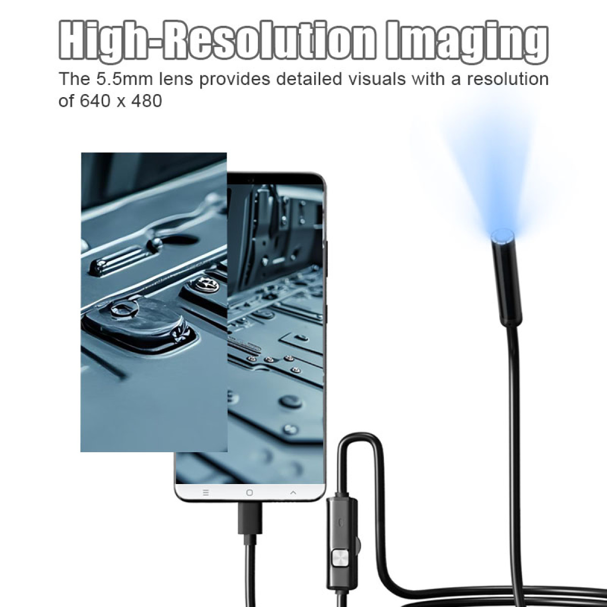 Smartfon wyświetla płytki drukowane; obok kamera z niebieskim światłem.