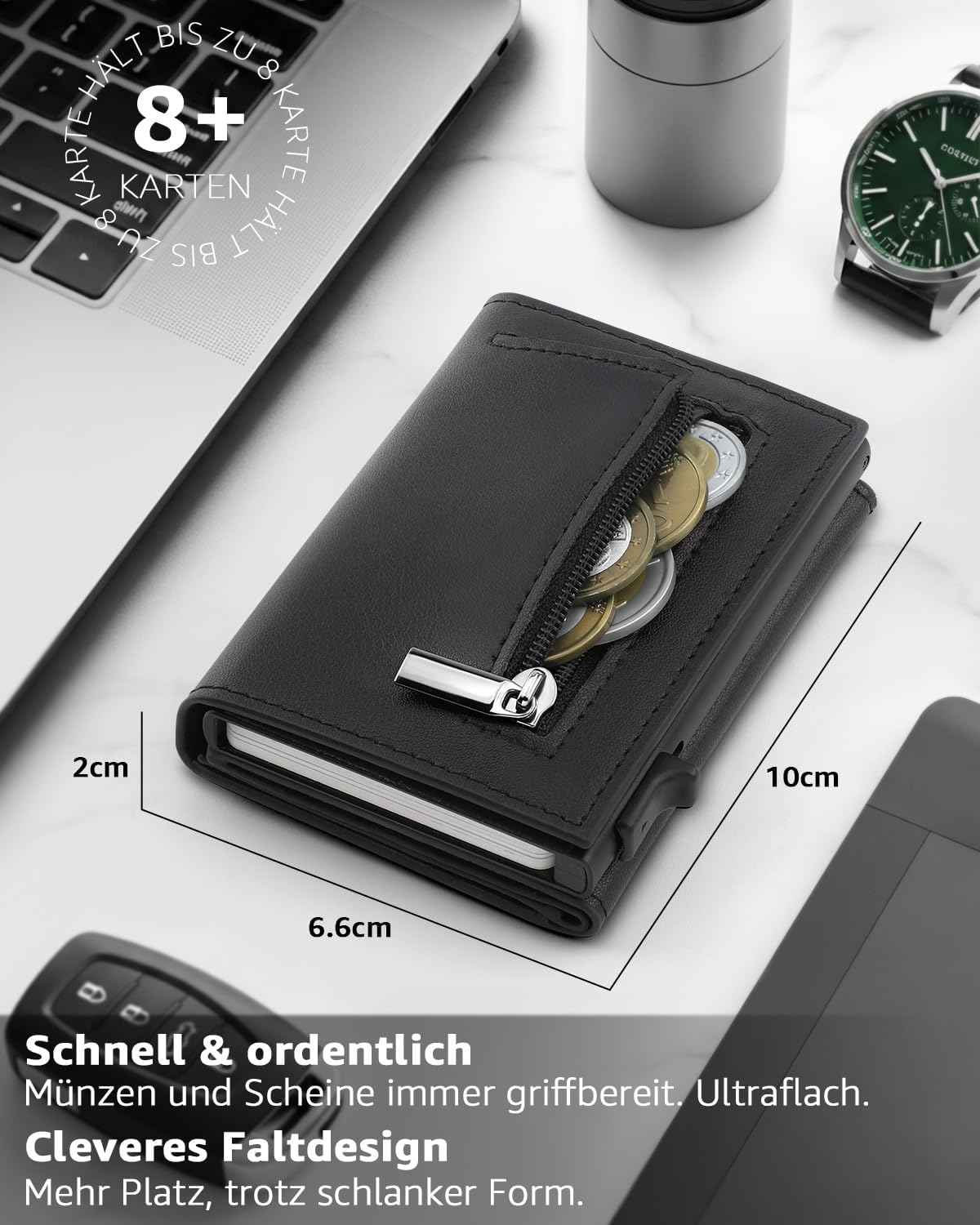 Portafoglio nero con monete, accanto a un laptop e un orologio.