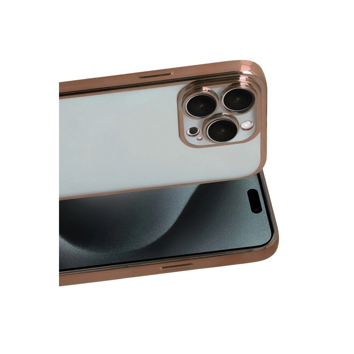 Üç kameralı, bronz renkli kenarlı bir telefon.