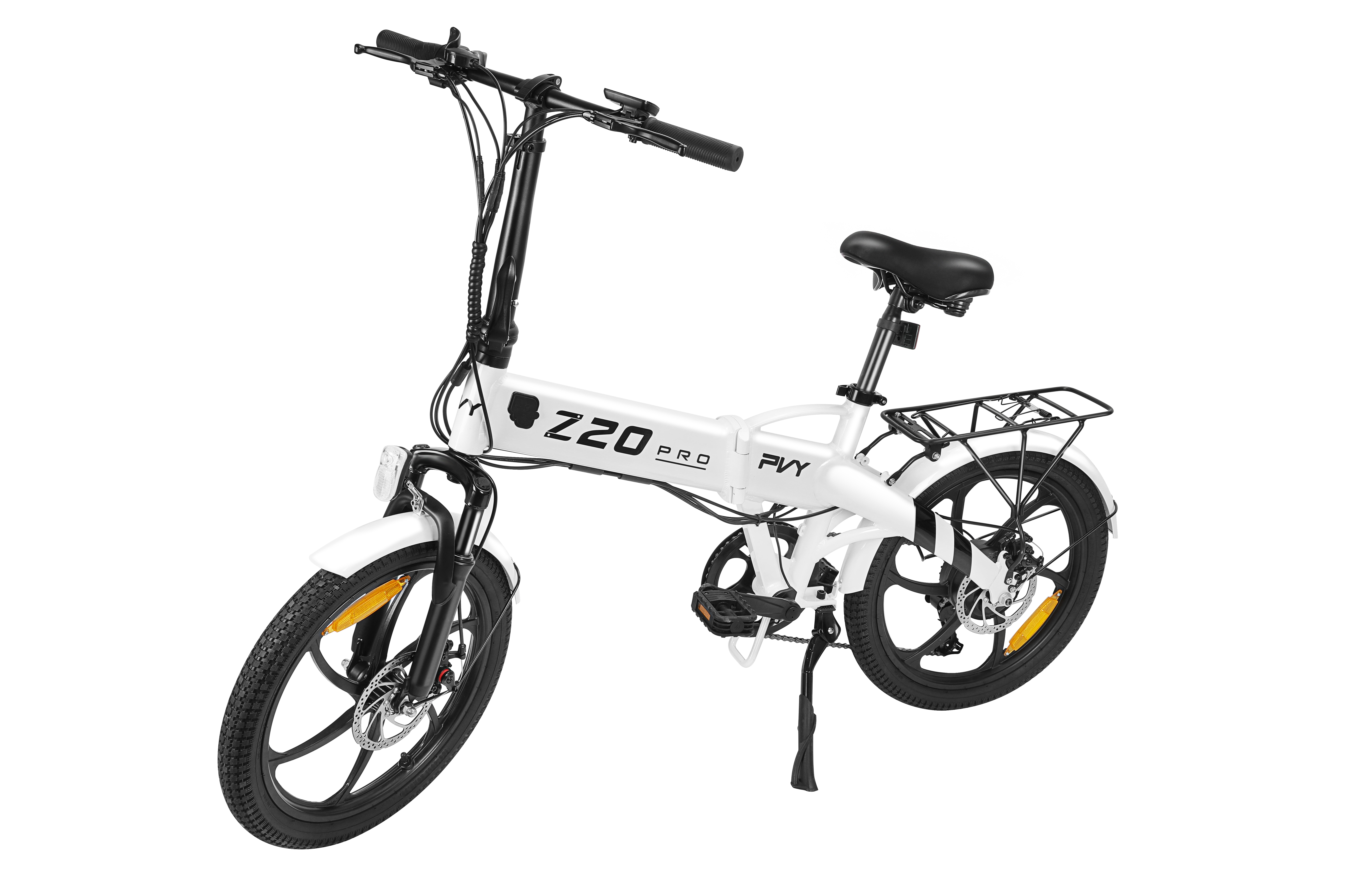 Ein weißes faltbares E-Bike mit schwarzen Akzenten, schwarzem Sattel und Gepäckträger.