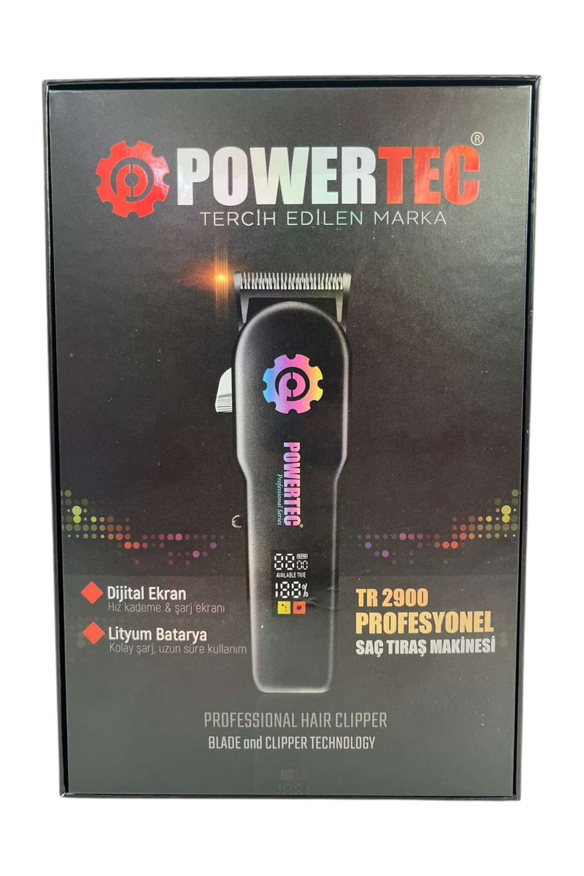 Dijital ekranlı siyah POWERTEC saç kesme makinesi ambalajı.