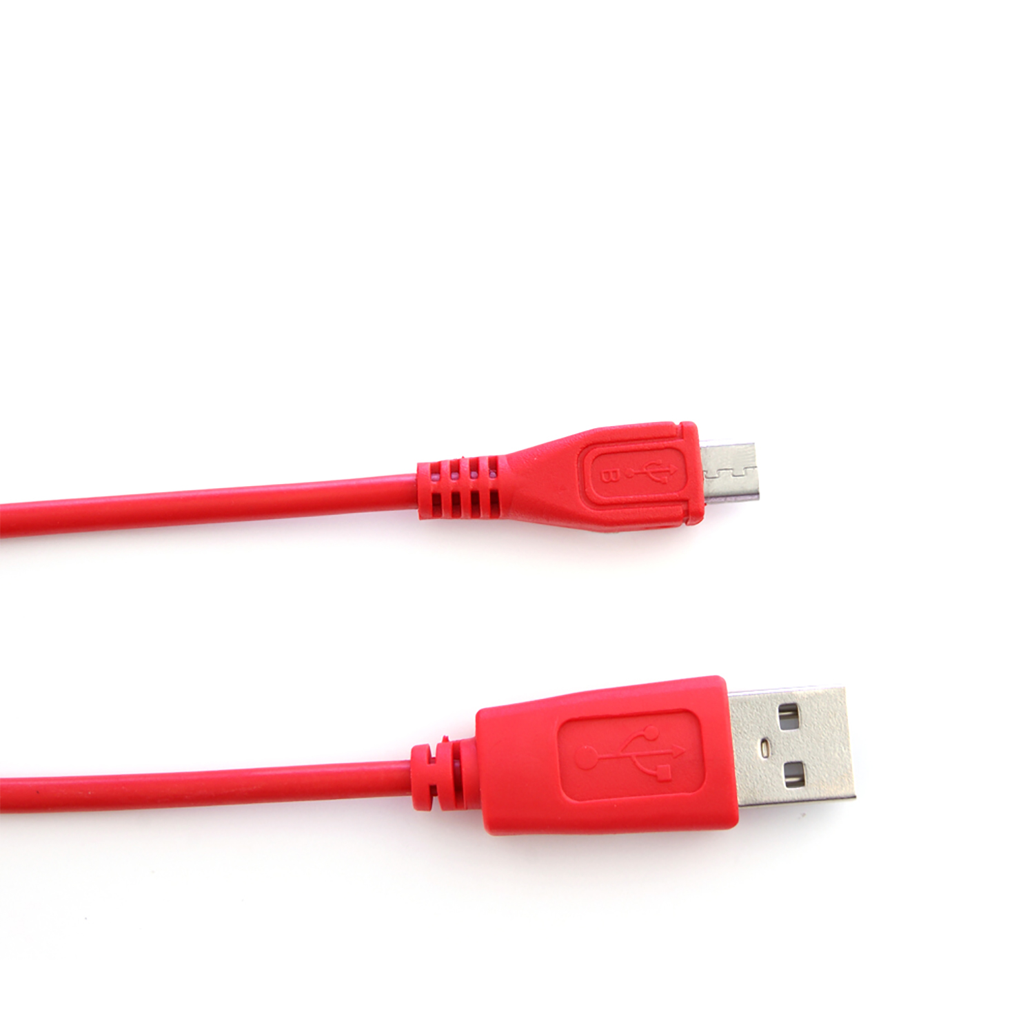 Due cavi USB rossi con connettori diversi su sfondo bianco.