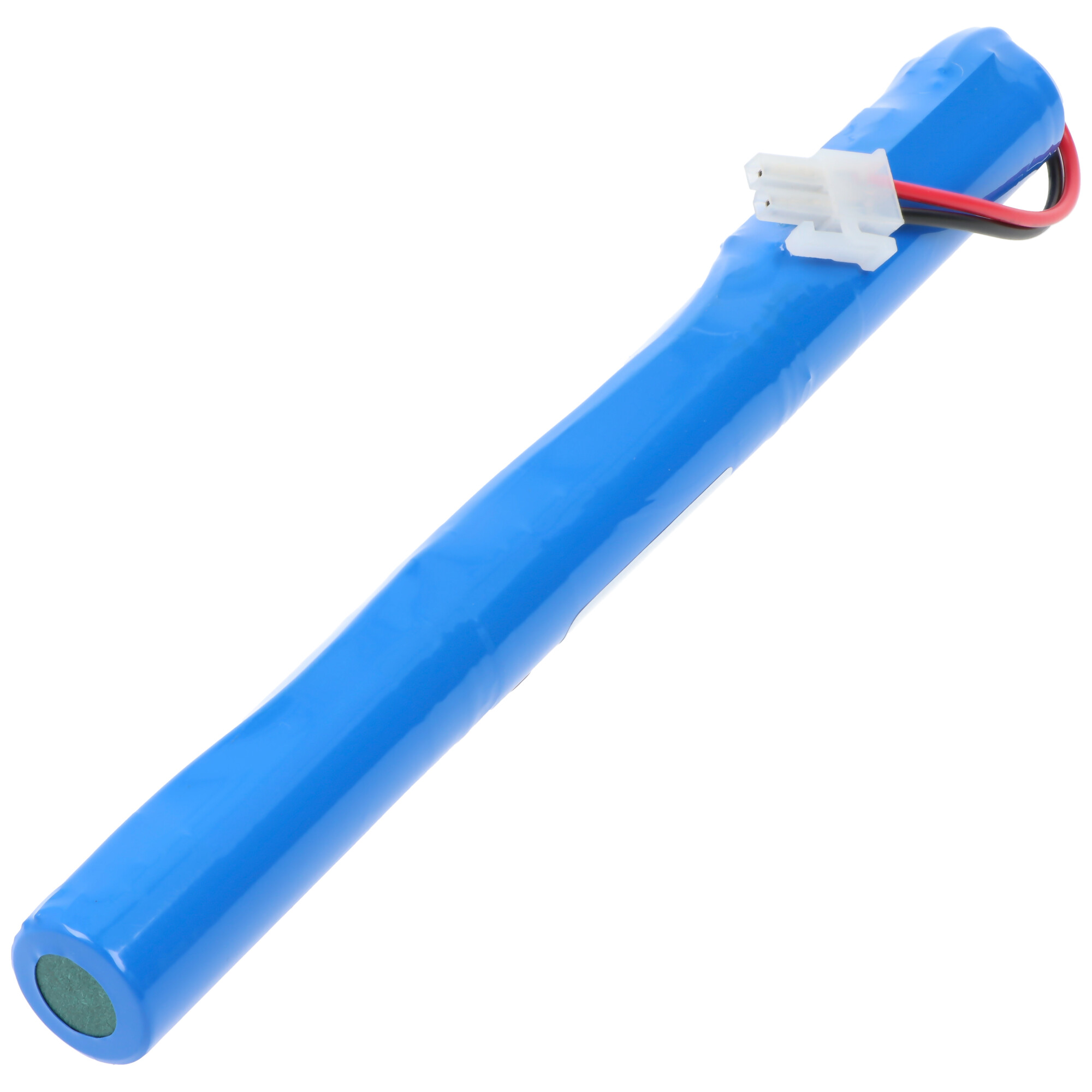 Eine blaue Batterie mit Kabeln und einem weißen Stecker auf weißem Hintergrund.