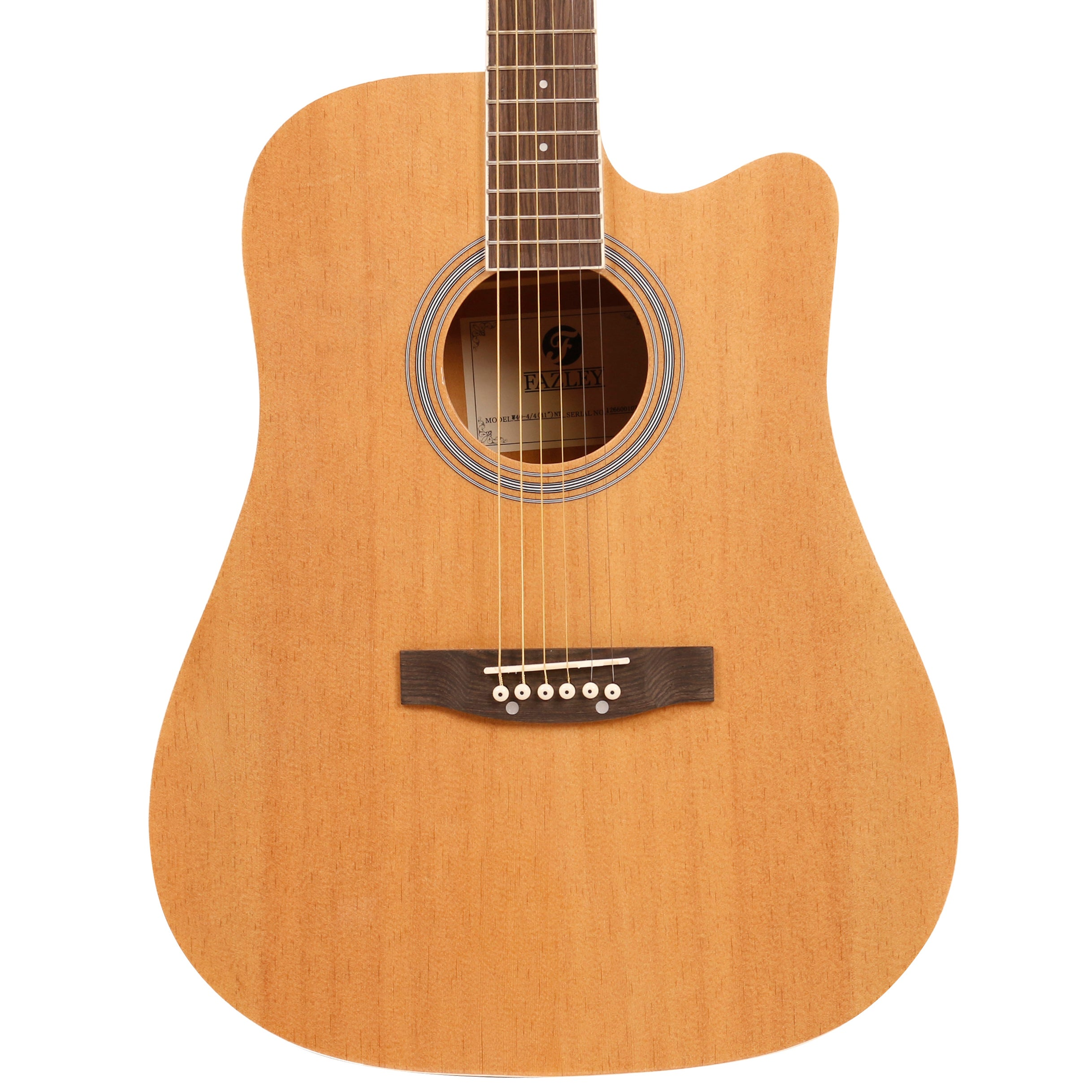 Een lichte houten akoestische gitaar met zes snaren en een klankgat.