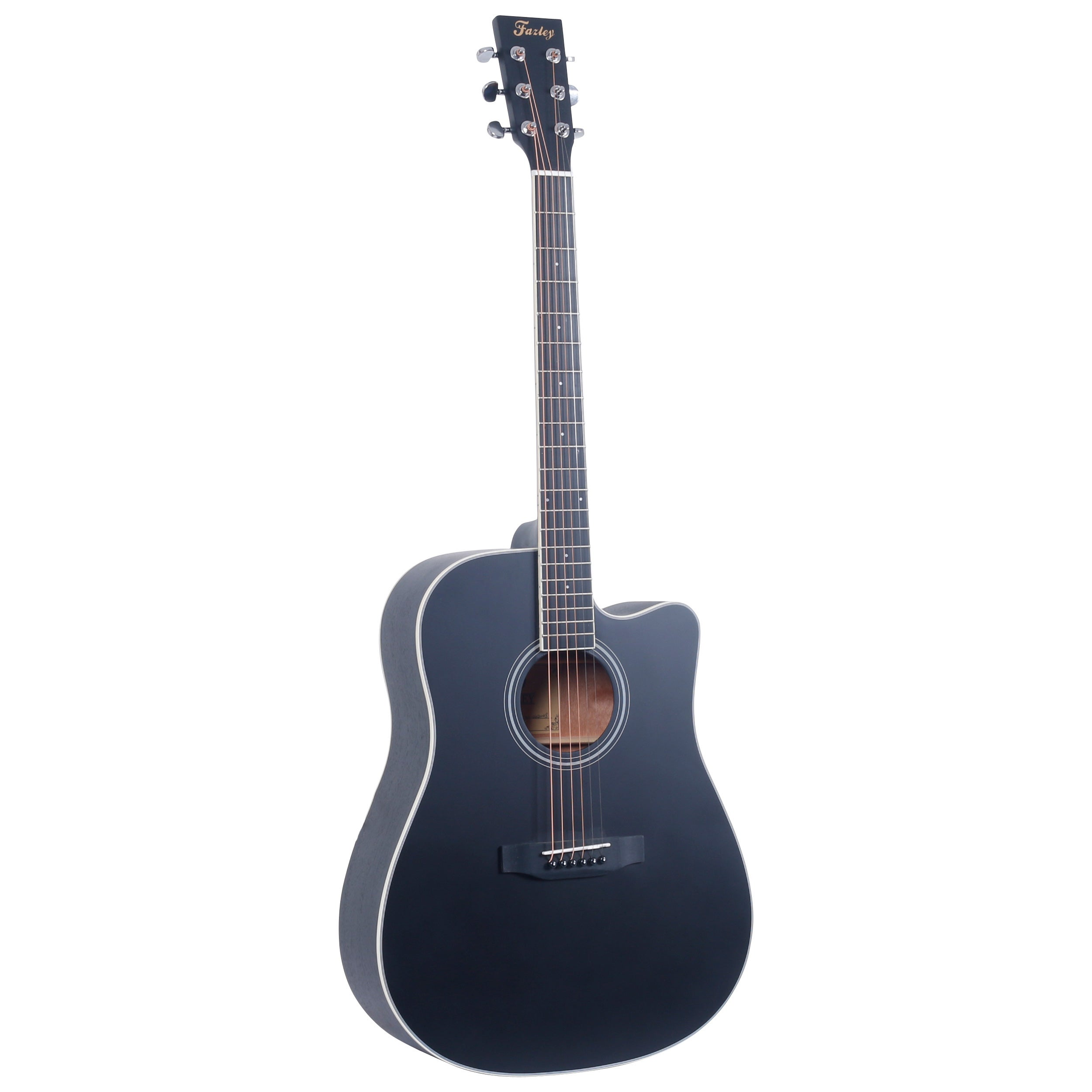 Een zwarte akoestische gitaar met zes snaren staat op witte achtergrond.
