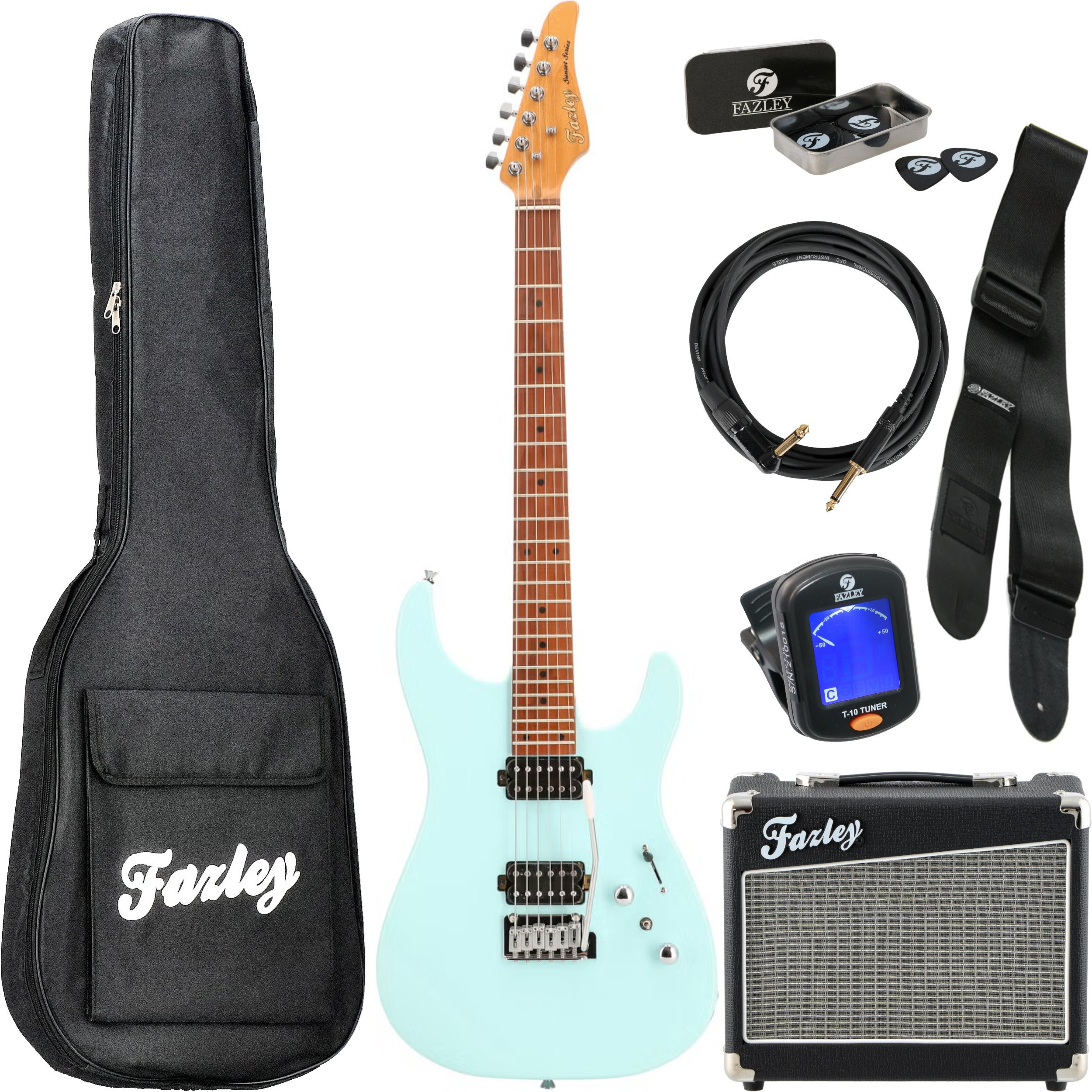 Een lichtblauwe elektrische gitaar set met tas, versterker, kabel, riem en tuner.