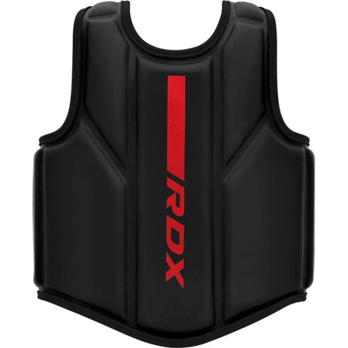 Zwarte RDX borstbeschermer met verticale rode streep en logo.