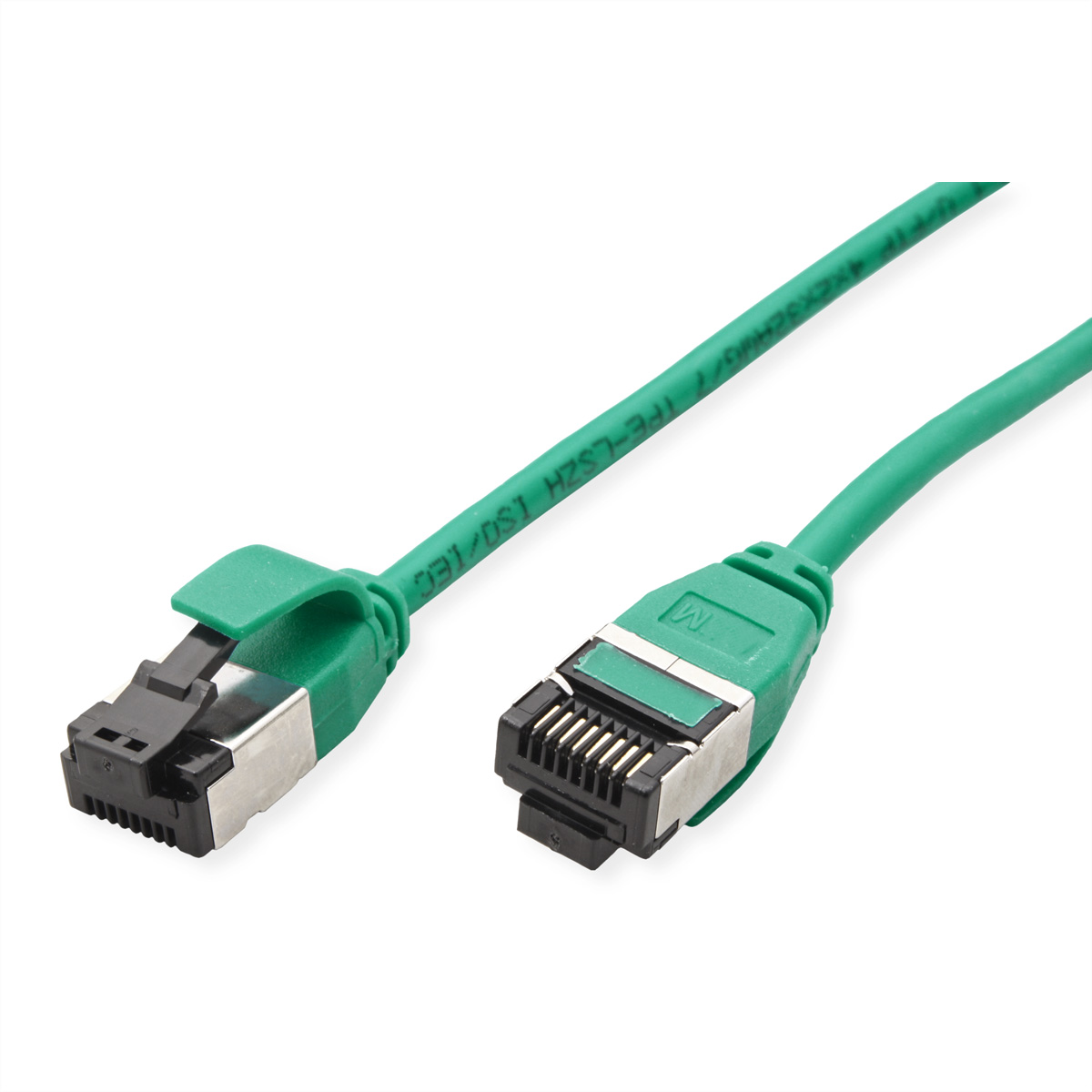 Twee groene Ethernetkabels met RJ45-connectoren op witte achtergrond.