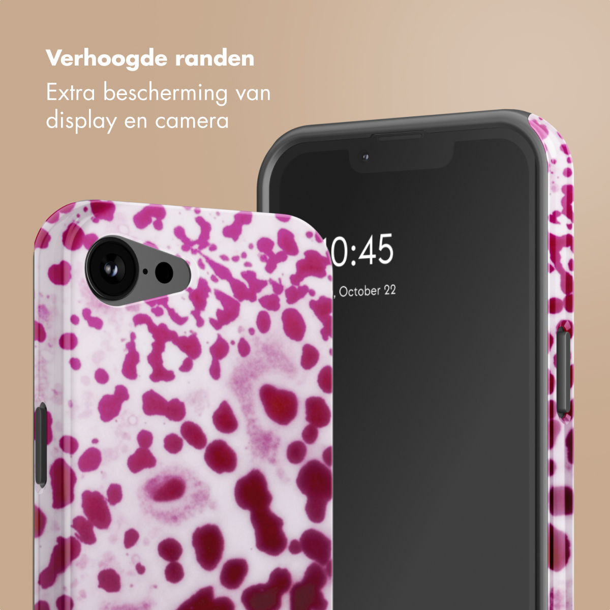 Un étui de téléphone à motif rose et blanc à côté d'un smartphone.