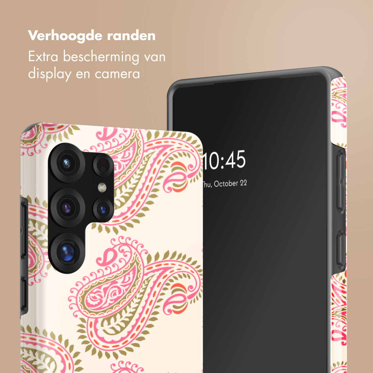 Een telefoon met paisley-patroon hoesje en verhoogde randen.