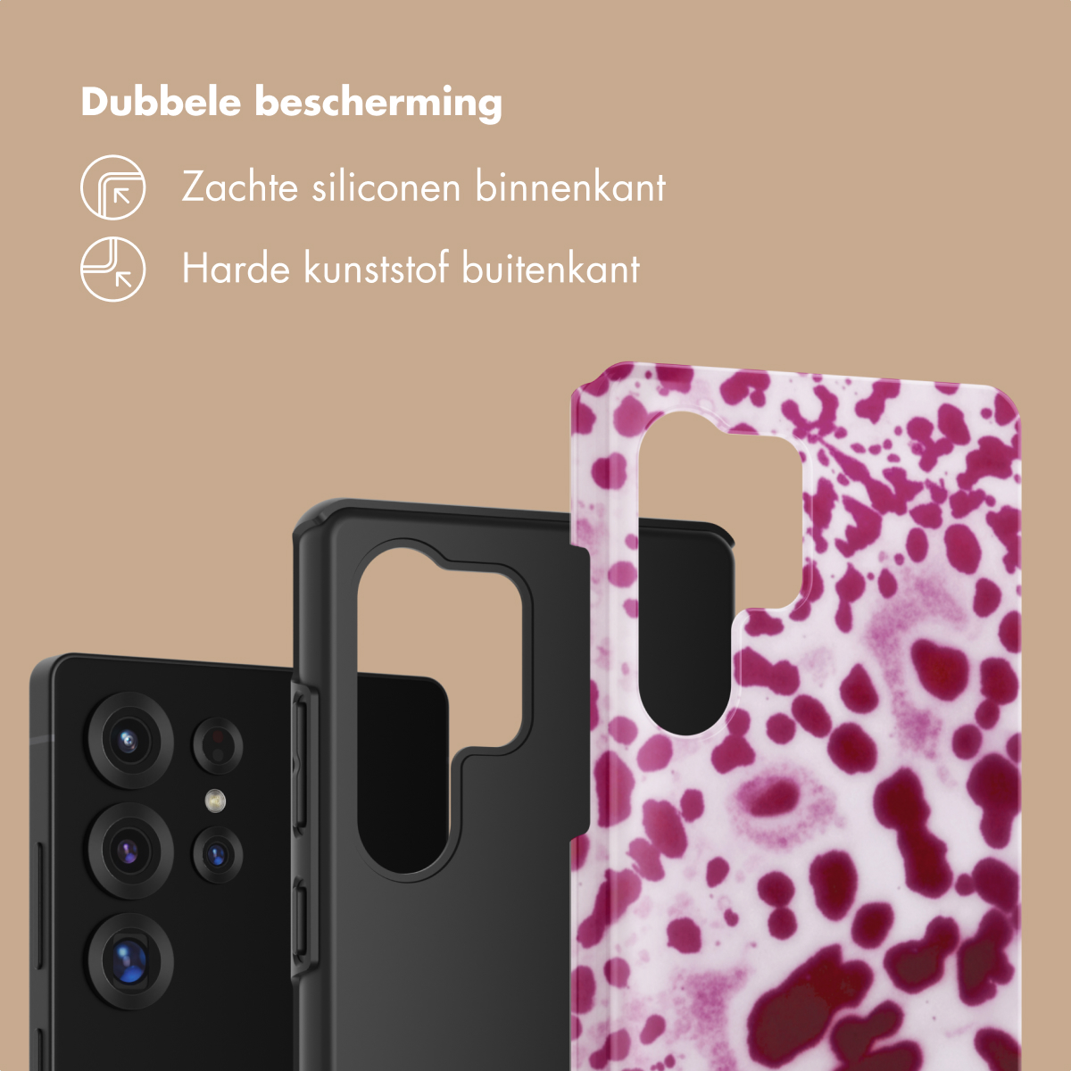 Un telefono nero con tripla fotocamera accanto a una cover nera e una fantasia.