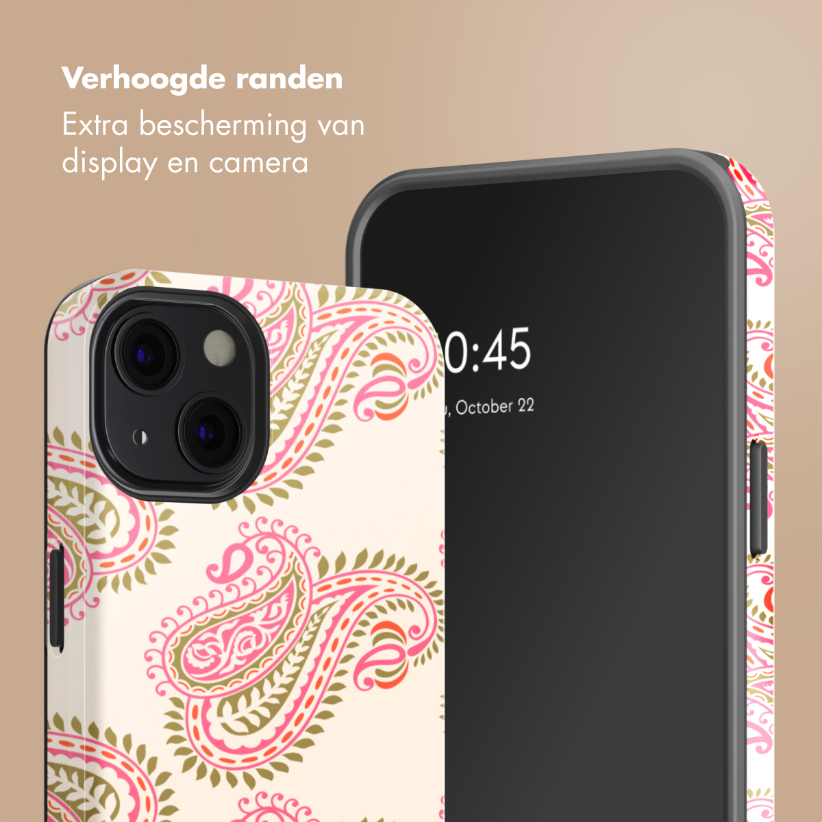 Un telefono con custodia a fantasia paisley e bordi rialzati.