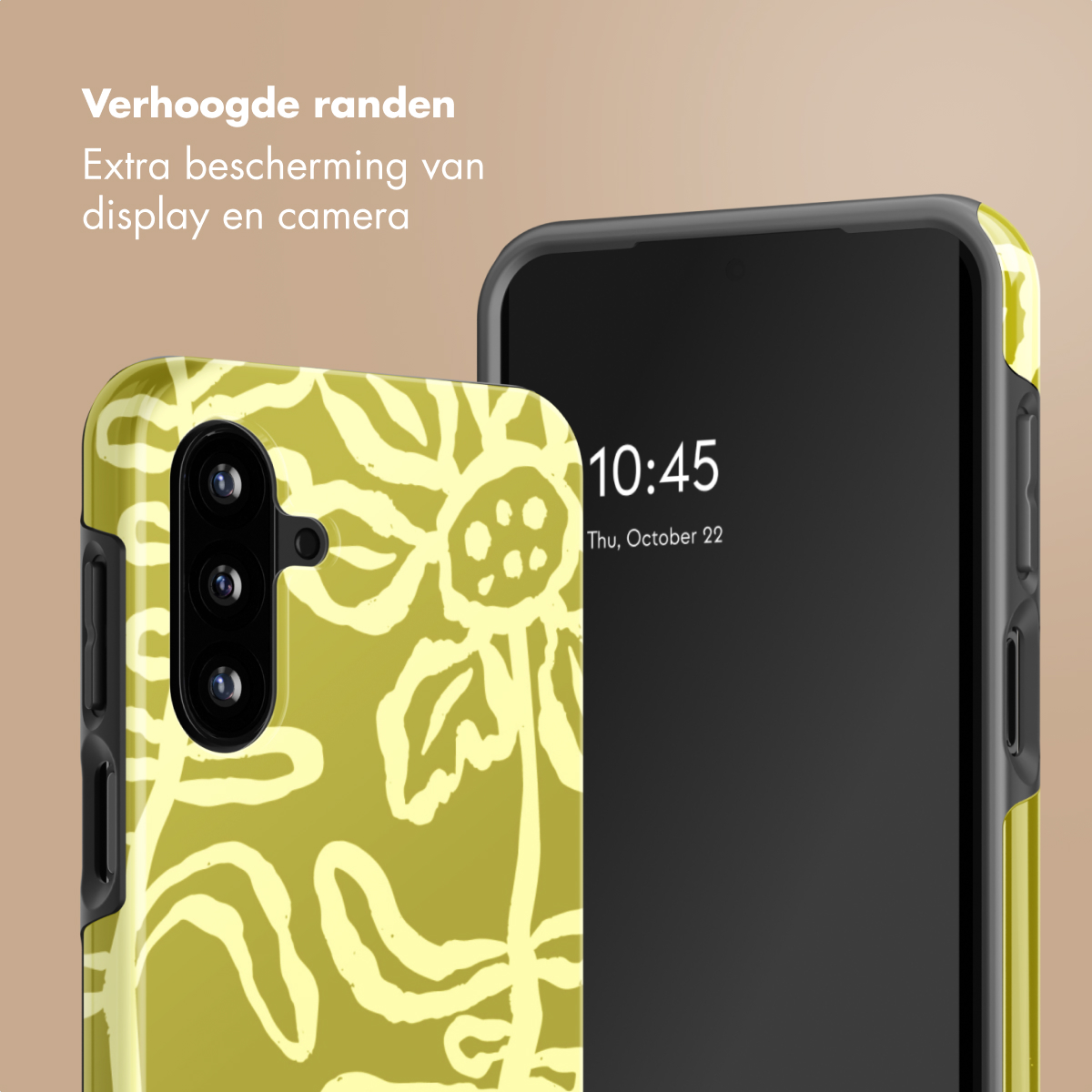 Groene telefoonhoes met bloemenpatroon naast een smartphone. Verhoogde rand.