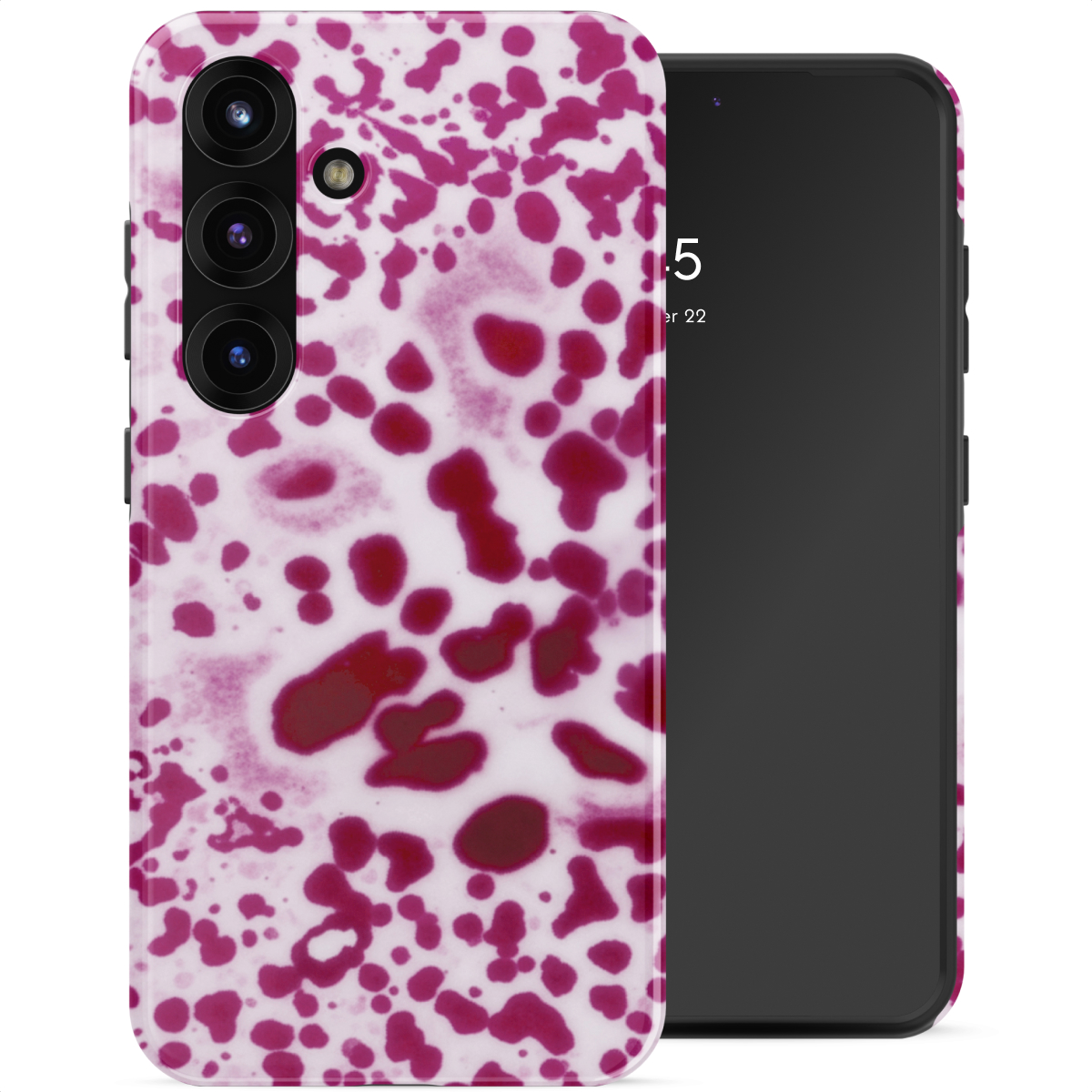 Een smartphone met paars spetterpatroon hoesje en zwart scherm.