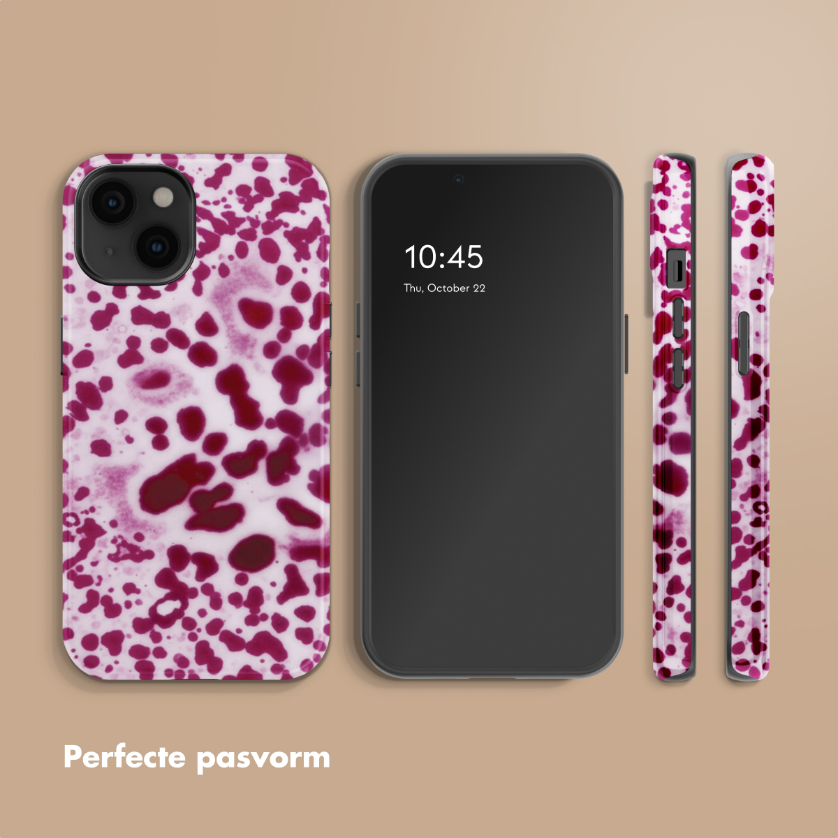 Uno smartphone con custodia maculata. Vestibilità perfetta.