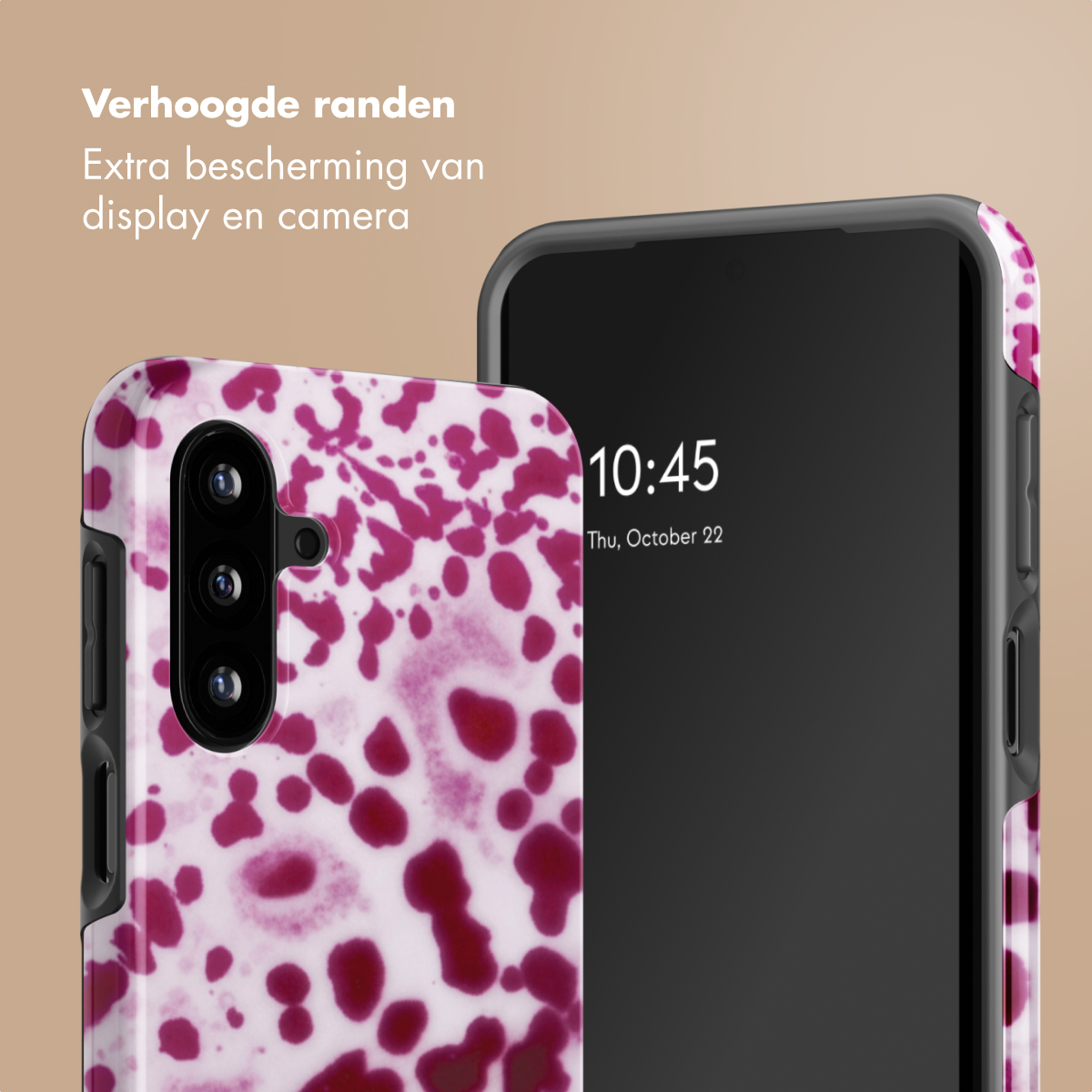 Een telefoon met een roze marmeren hoesje, met een verhoogde rand.