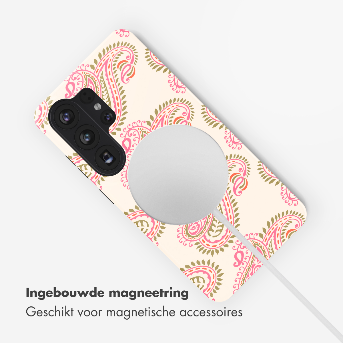 Coque de téléphone avec motif cachemire, anneau magnétique intégré et module caméra.