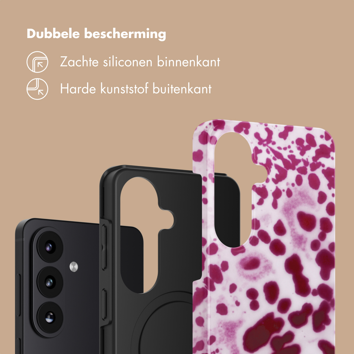 Een zwarte smartphone en twee telefoonhoesjes tegen een beige achtergrond.
