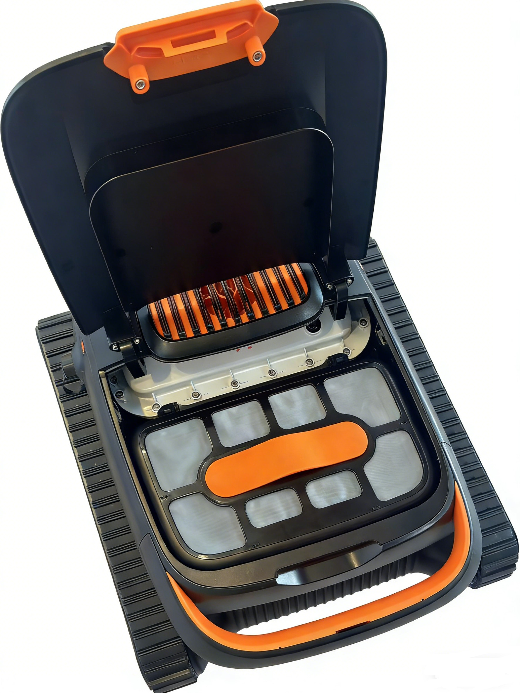 Ein schwarzer Mähroboter mit orangefarbenen Akzenten und Raupenantrieb.