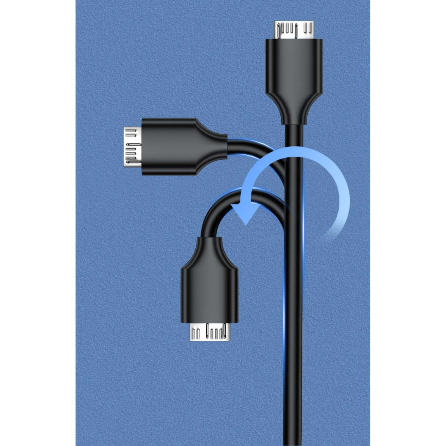 Drei schwarze USB-Kabel mit Anschlüssen auf blauem Hintergrund.