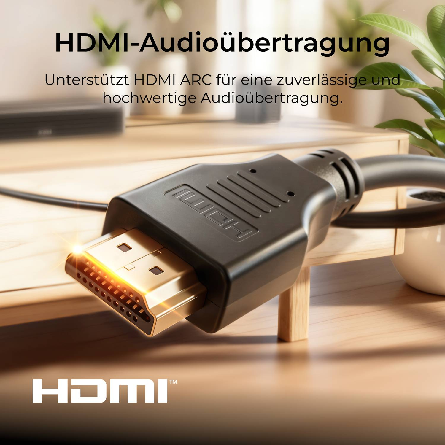 Primo piano di un connettore HDMI nero con contatti dorati su un tavolo di legno.