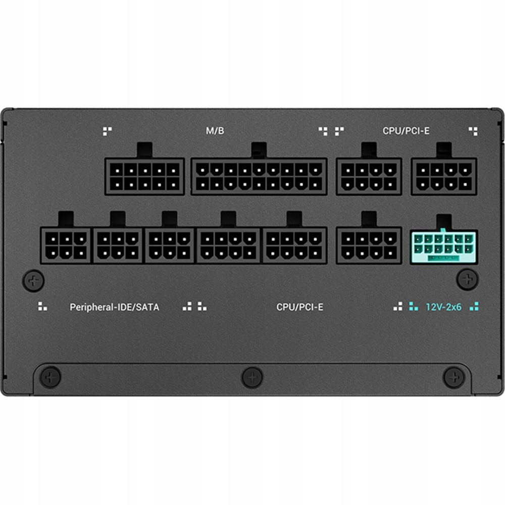 Tył zasilacza z różnymi portami dla M/B, CPU/PCI-E, SATA i 12V.