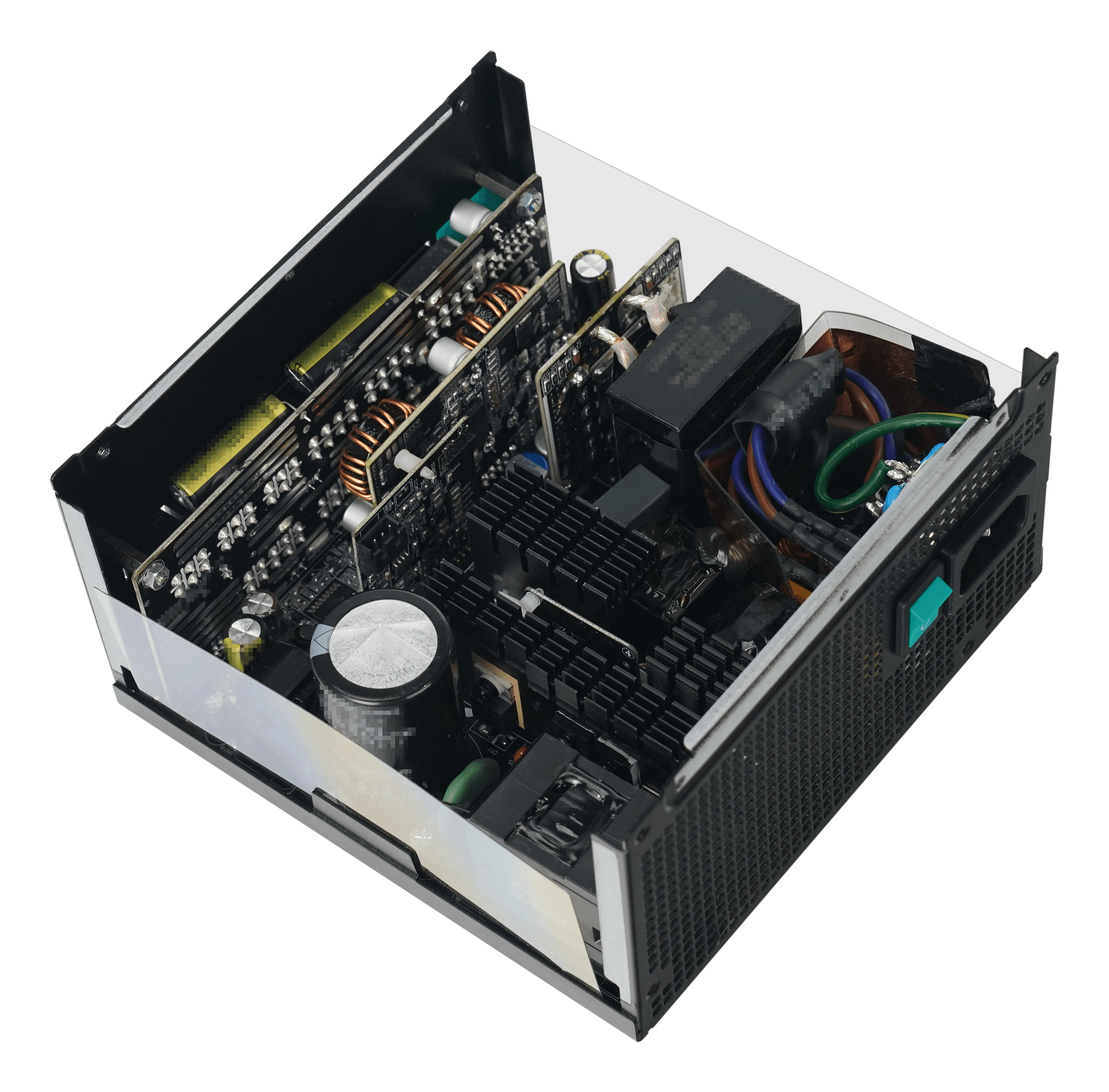 Widok wnętrza zasilacza z płytkami drukowanymi, radiatorami i kablami.