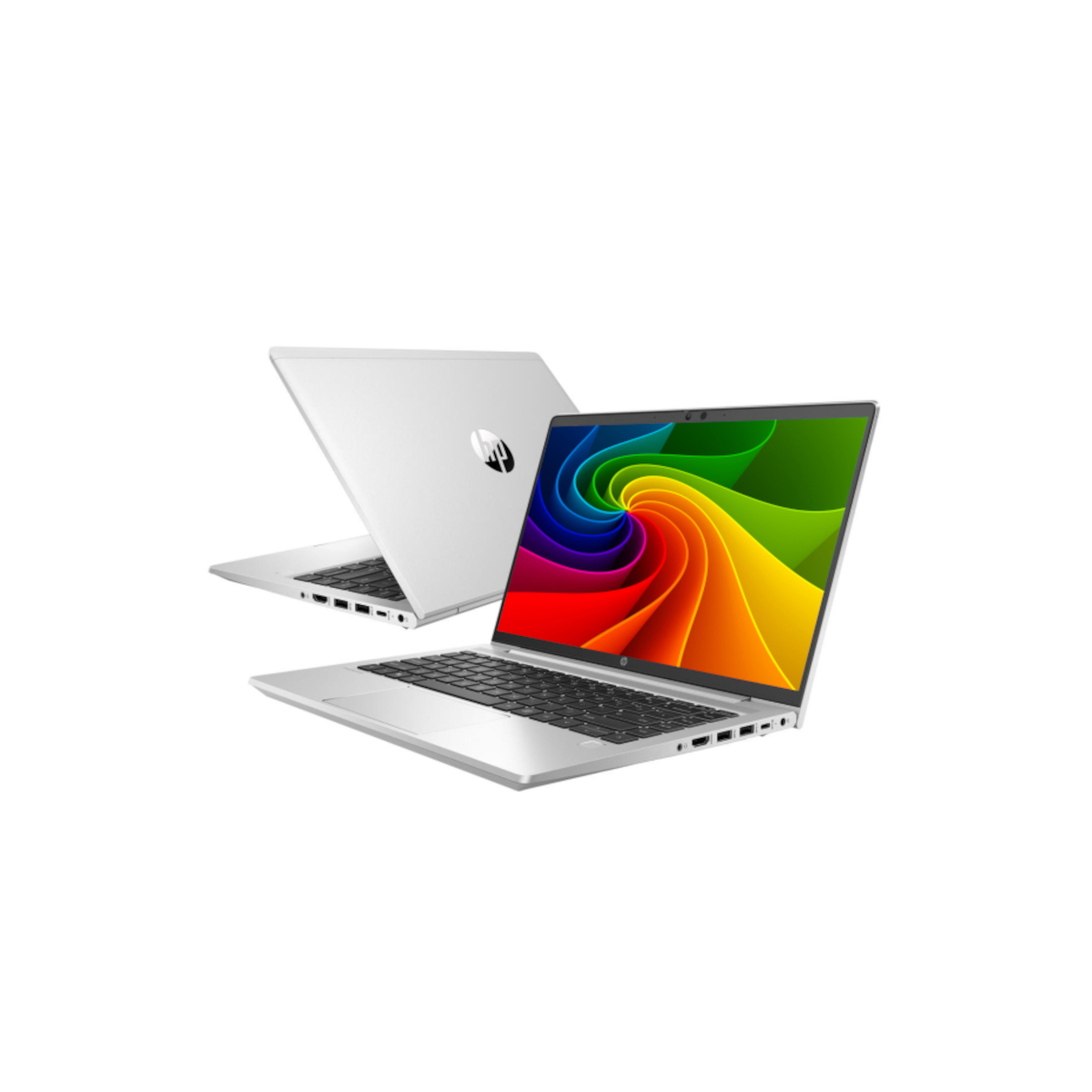 Zwei silberne Laptops nebeneinander, einer geöffnet mit buntem Bildschirm.
