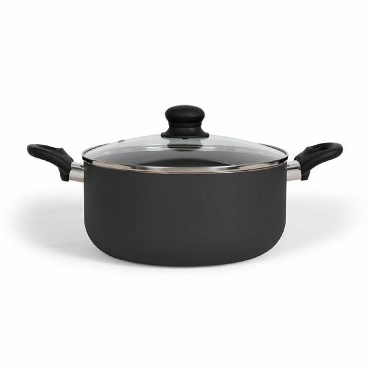 Eine schwarze Kochtopf mit Glasdeckel und schwarzen Griffen, freigestellt.
